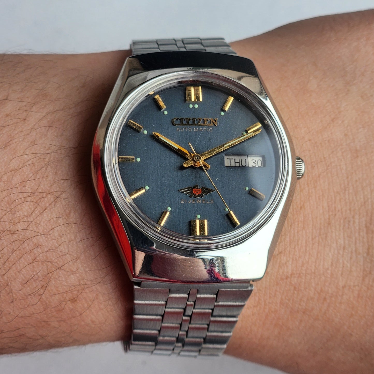 Vintage 1977 Original Citizen Automatic 8200 Grey Face 21 Jewels Day-Date Japanese Men's Wrist Watch EG166