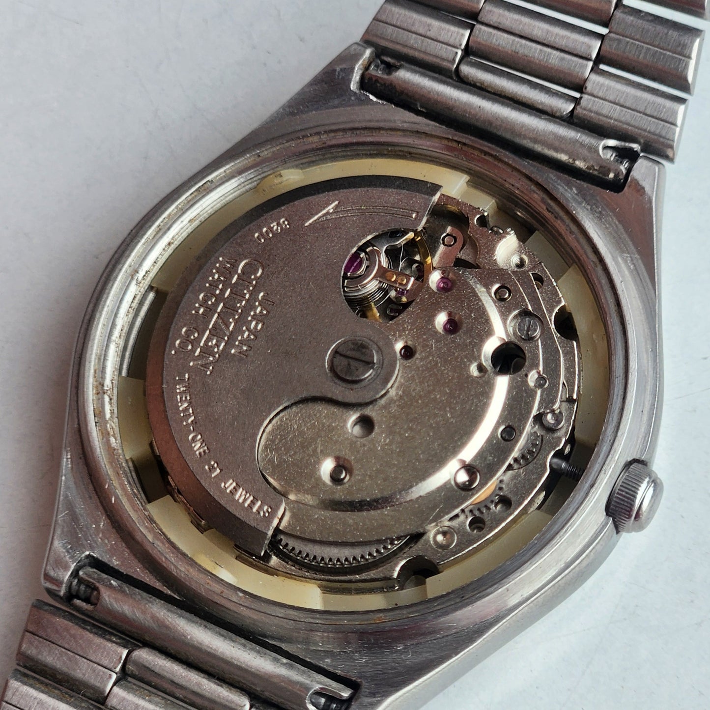 Vintage 1981 Original Citizen Automatic 8200 White Face 21 Jewels Day-Date Japanese Men's Wrist Watch EG167