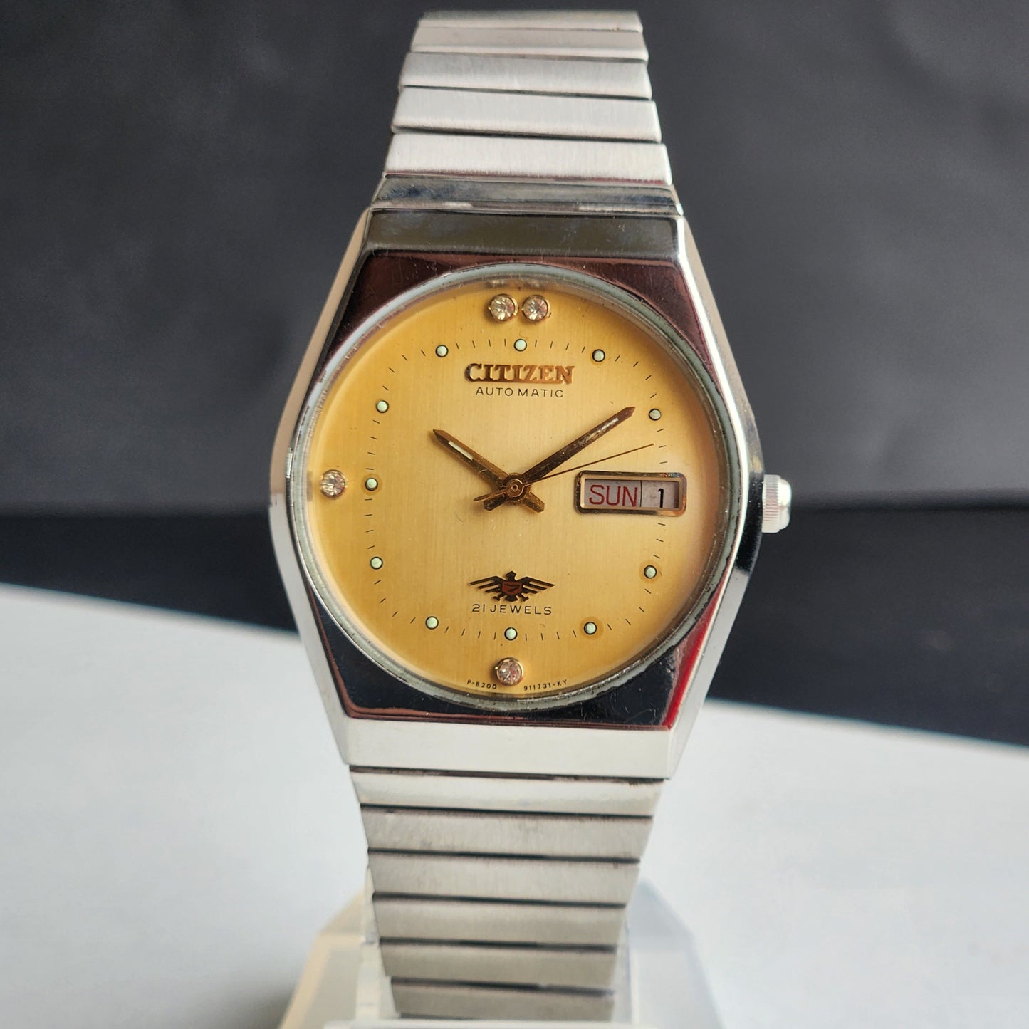 Vintage 1975 Original Citizen Automatic 8200 Yellow Face 21 Jewels Day-Date Japanese Men's Wrist Watch EG168