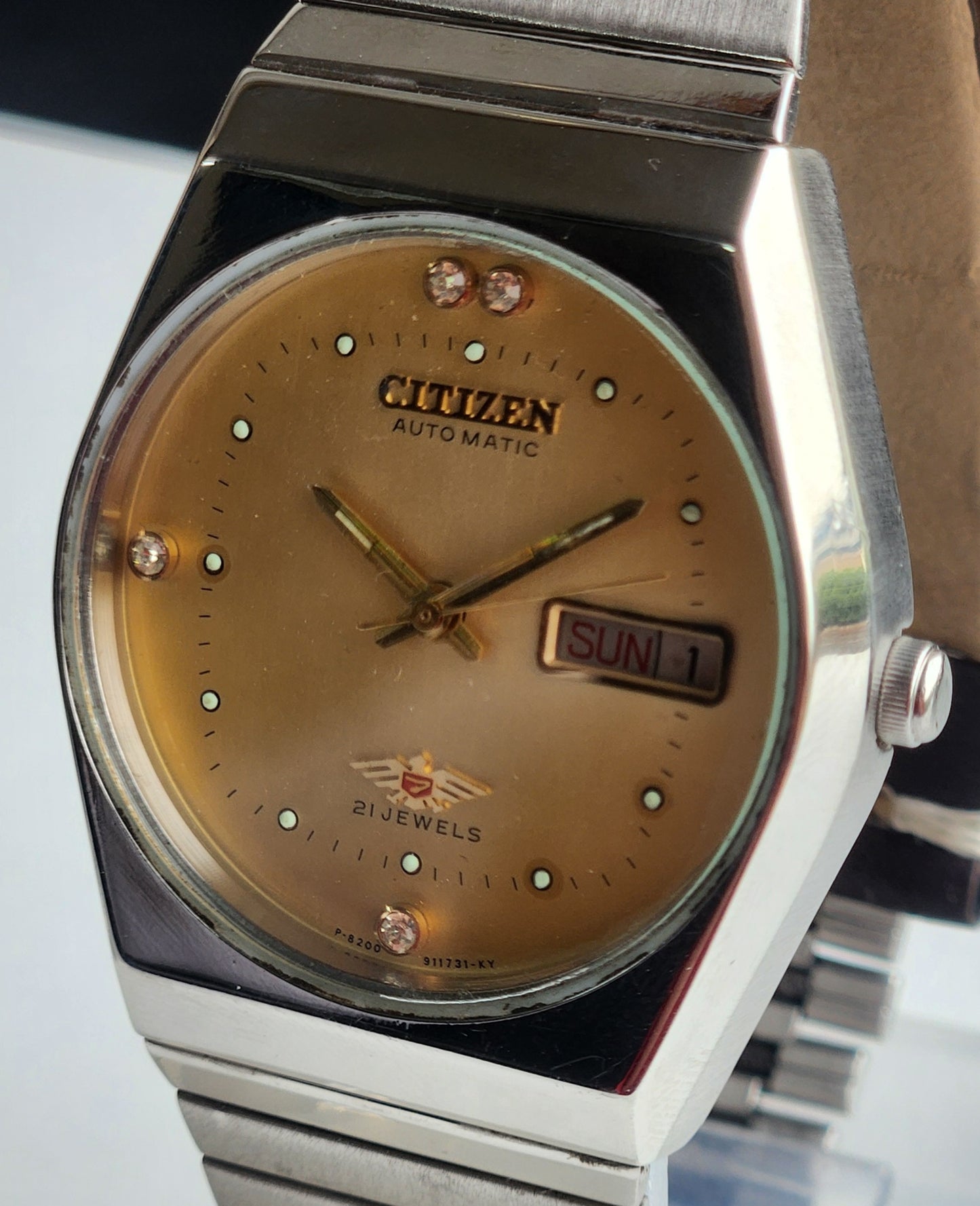 Vintage 1975 Original Citizen Automatic 8200 Yellow Face 21 Jewels Day-Date Japanese Men's Wrist Watch EG168
