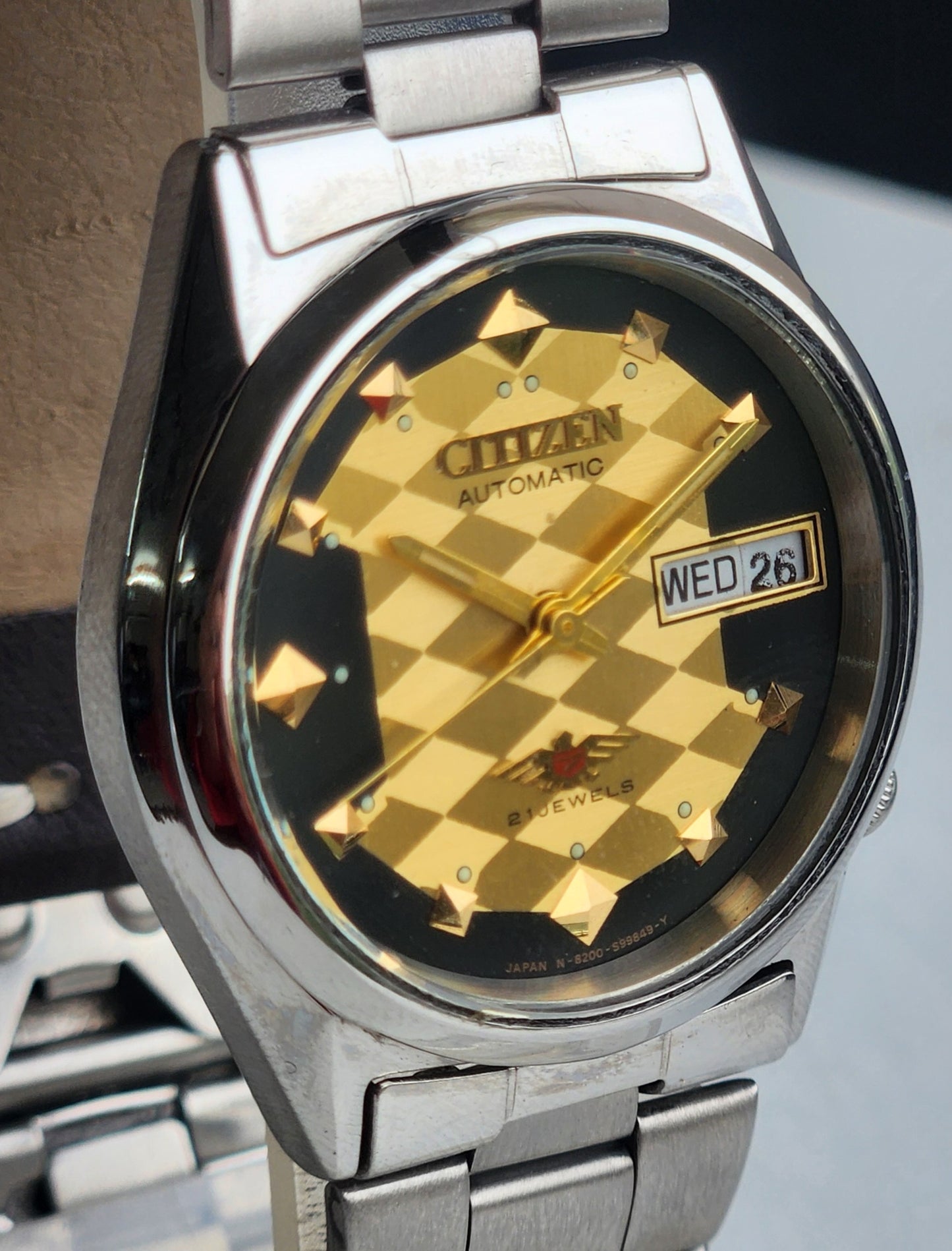 Vintage 1979 Original Citizen Automatic 8200 Golden Face 21 Jewels Day-Date Japanese Men's Wrist Watch EG173