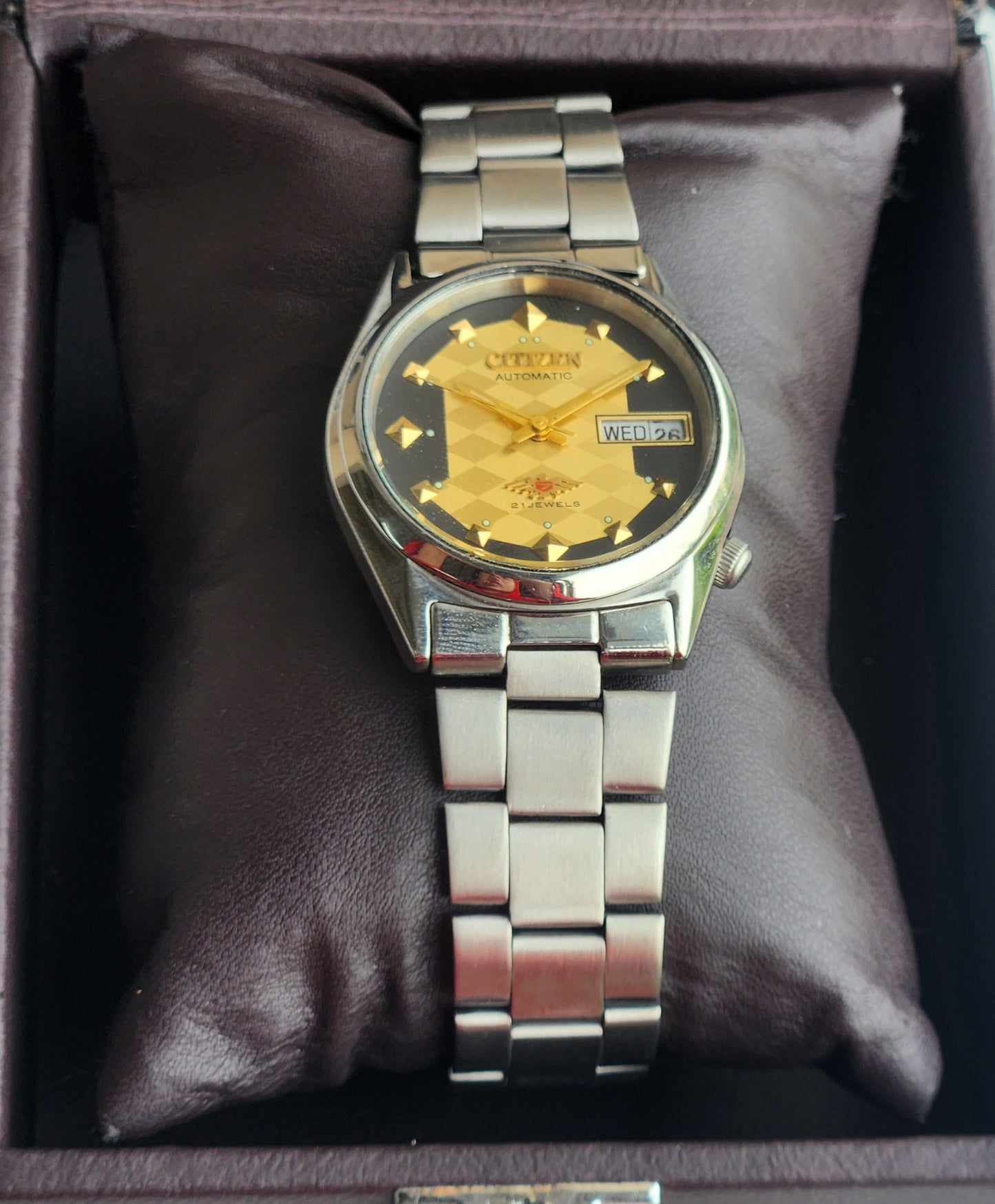 Vintage 1979 Original Citizen Automatic 8200 Golden Face 21 Jewels Day-Date Japanese Men's Wrist Watch EG173