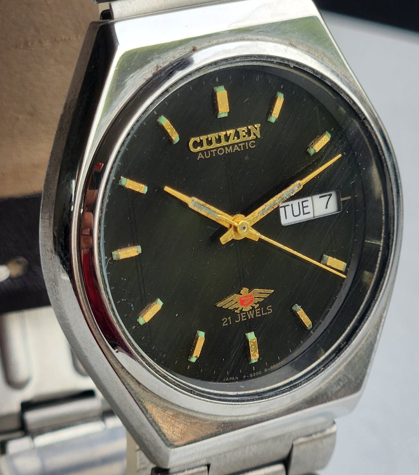 Vintage 1974 Original Citizen Automatic 8200 Black Face 21 Jewels Day-Date Japanese Men's Wrist Watch EG174