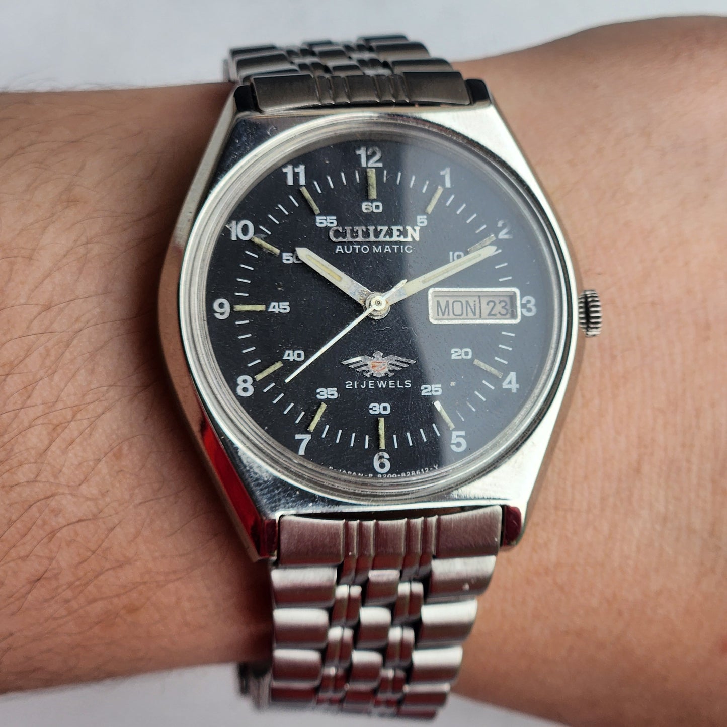 Vintage 1982 Original Citizen Automatic 8200 Black Face 21 Jewels Day-Date Japanese Men's Wrist Watch EG175