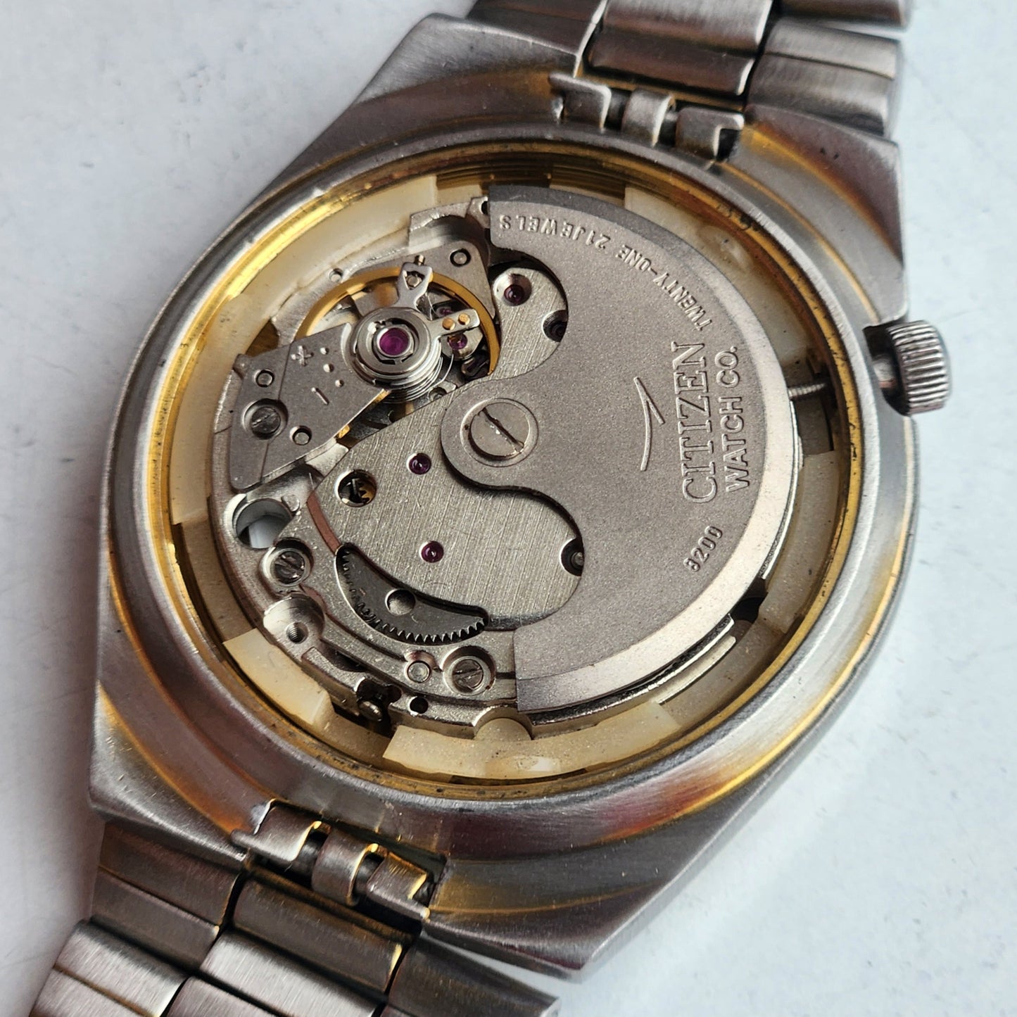 Vintage 1974 Original Citizen Automatic 8200 Black Face 21 Jewels Day-Date Japanese Men's Wrist Watch EG178