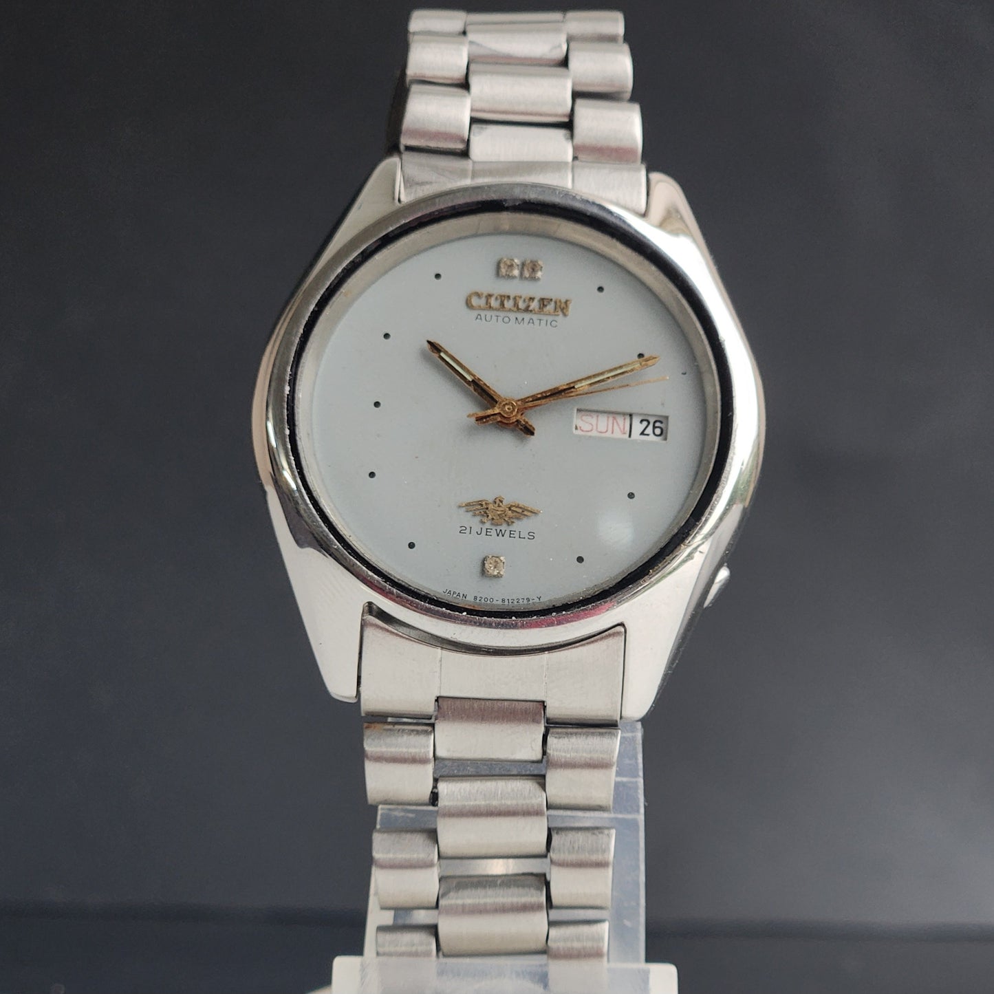Vintage 1975 Original Citizen Automatic 8200 Grey Face 21 Jewels Day-Date Japanese Men's Wrist Watch EG181