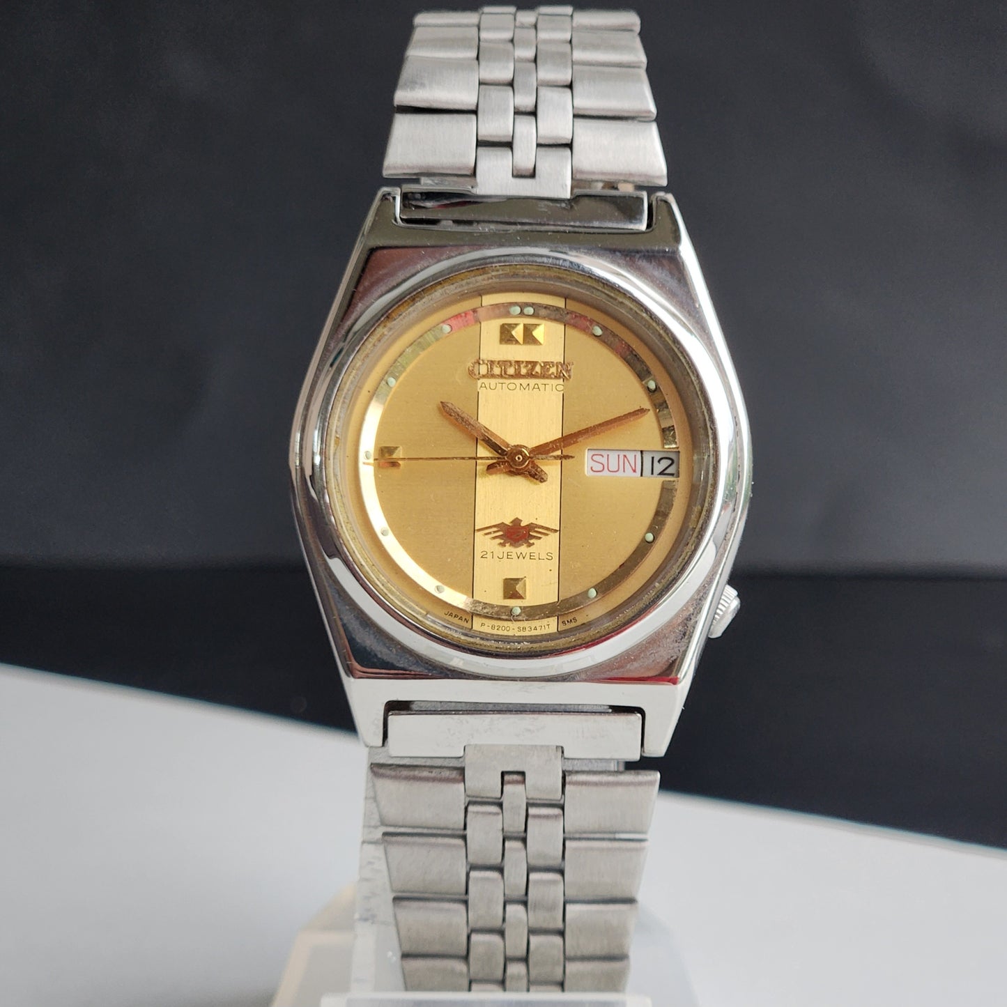 Vintage 1980 Original Citizen Automatic 8200 Golden Face 21 Jewels Day-Date Japanese Men's Wrist Watch EG182