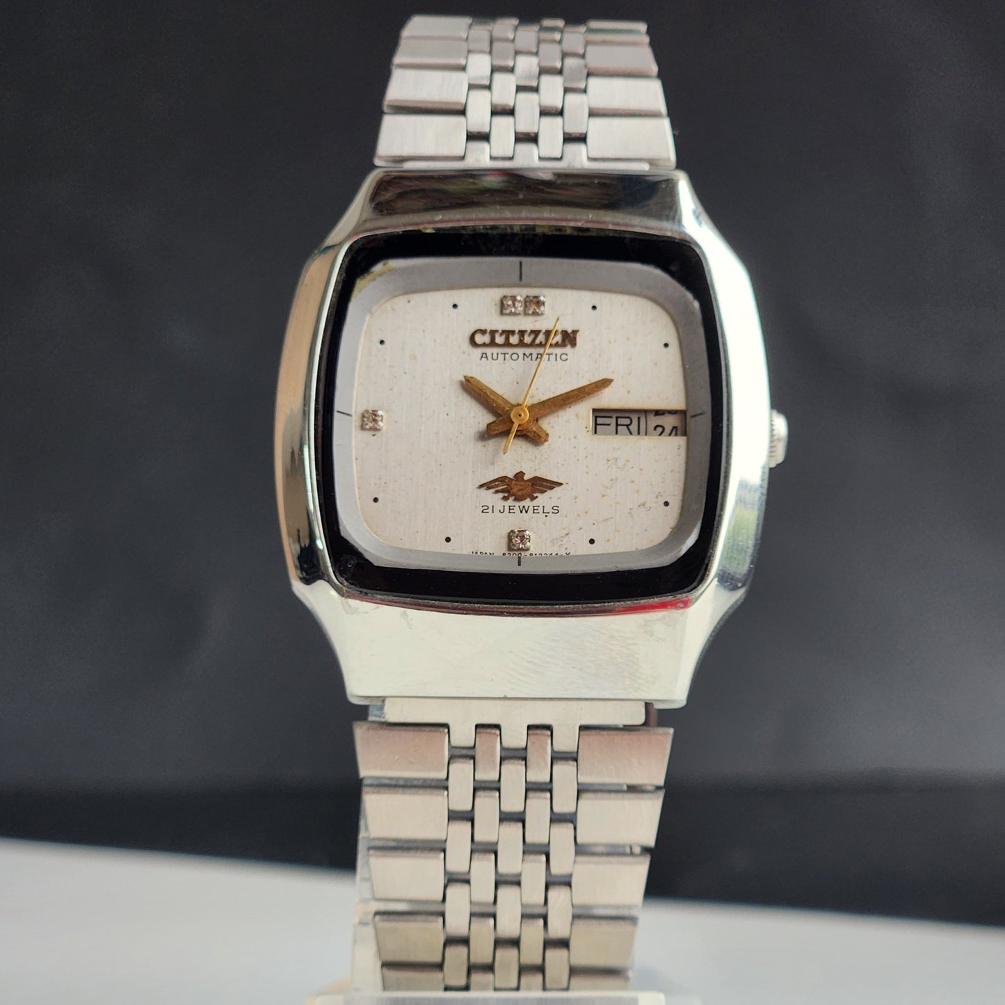 Vintage 1975 Original Citizen Automatic 8200 Silver Face 21 Jewels Day-Date Japanese Men's Wrist Watch EG185