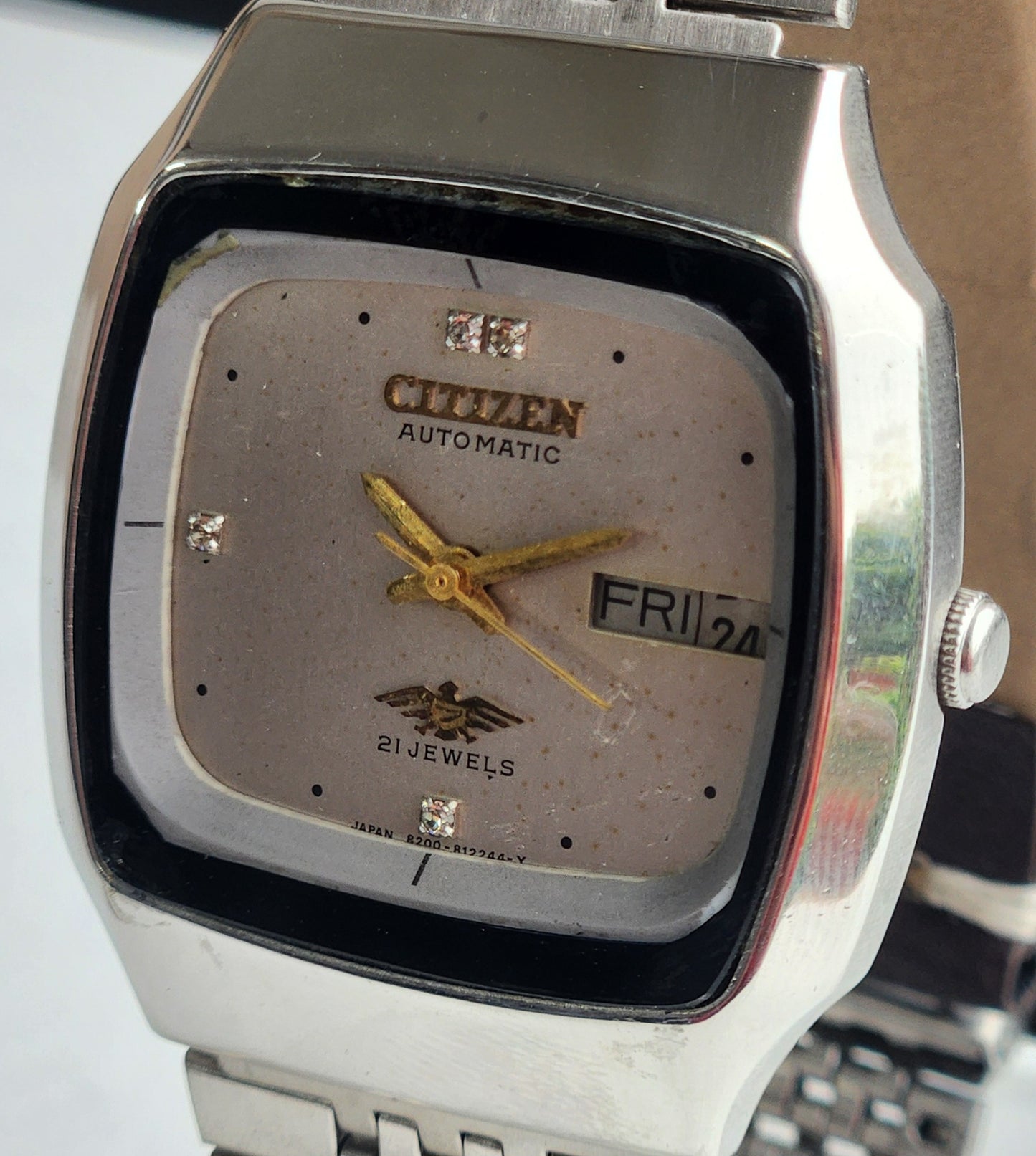 Vintage 1975 Original Citizen Automatic 8200 Silver Face 21 Jewels Day-Date Japanese Men's Wrist Watch EG185