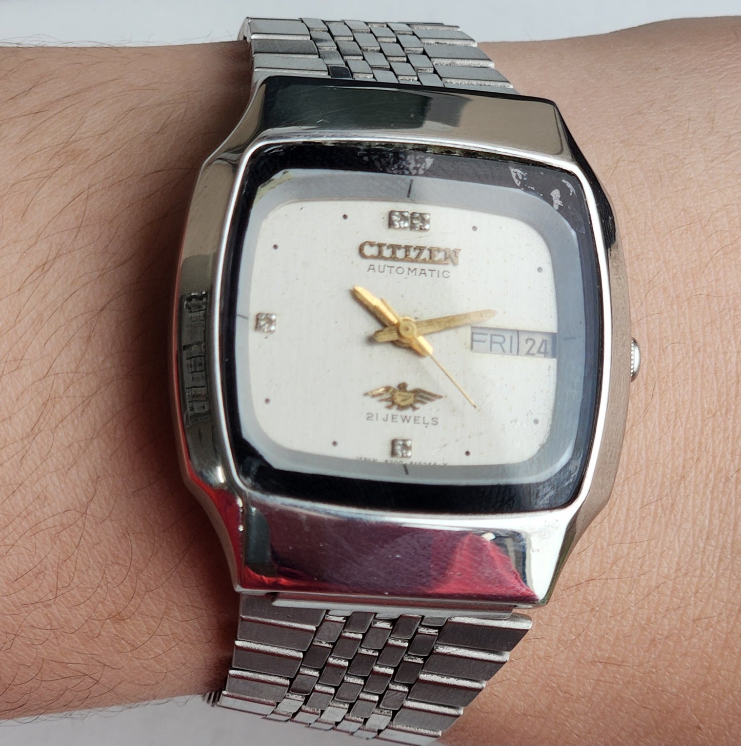 Vintage 1975 Original Citizen Automatic 8200 Silver Face 21 Jewels Day-Date Japanese Men's Wrist Watch EG185