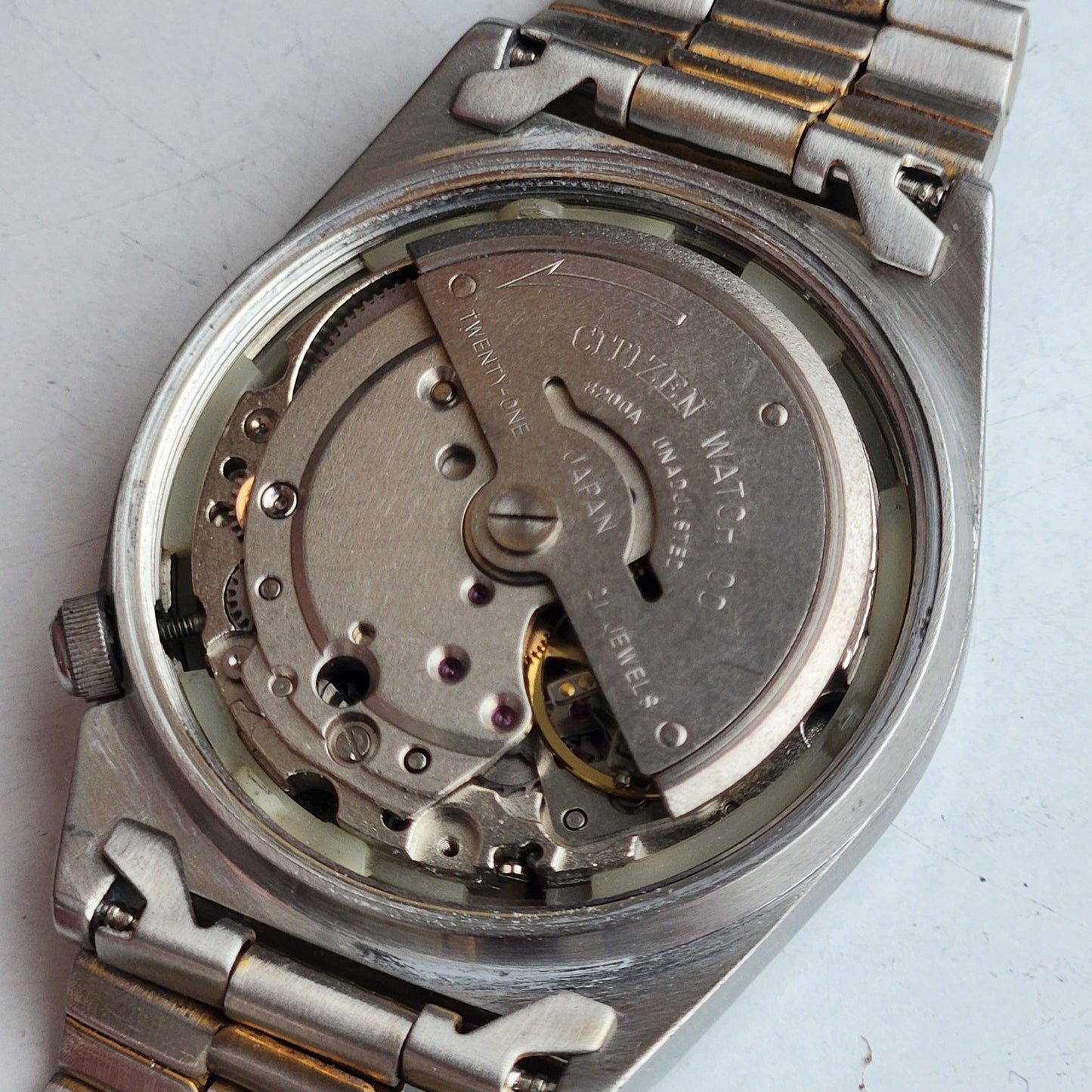 Vintage 1982 Original Citizen Automatic 8200 Golden Face 21 Jewels Day-Date Japanese Men's Wrist Watch EG186