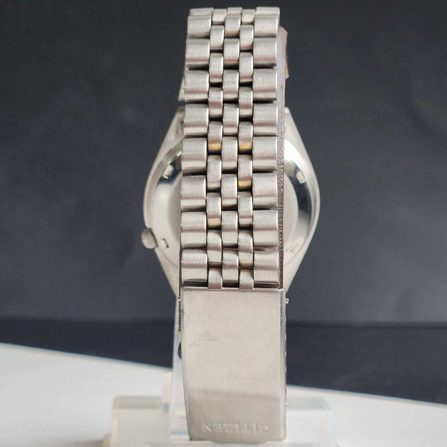 Vintage 1982 Original Citizen Automatic 8200 Black Face 21 Jewels Day-Date Japanese Men's Wrist Watch EG188