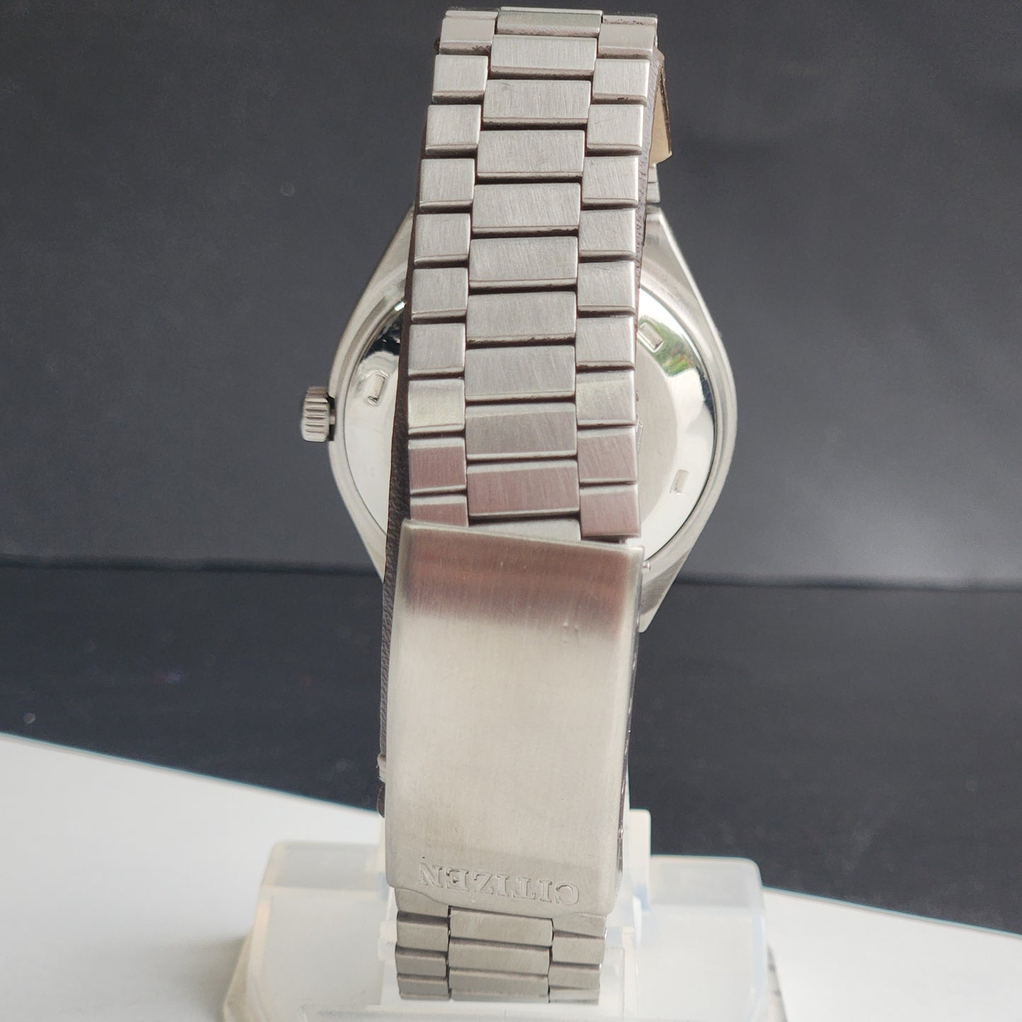 Vintage 1982 Original Citizen Automatic 8200 Grey Face 21 Jewels Day-Date Japanese Men's Wrist Watch EG180