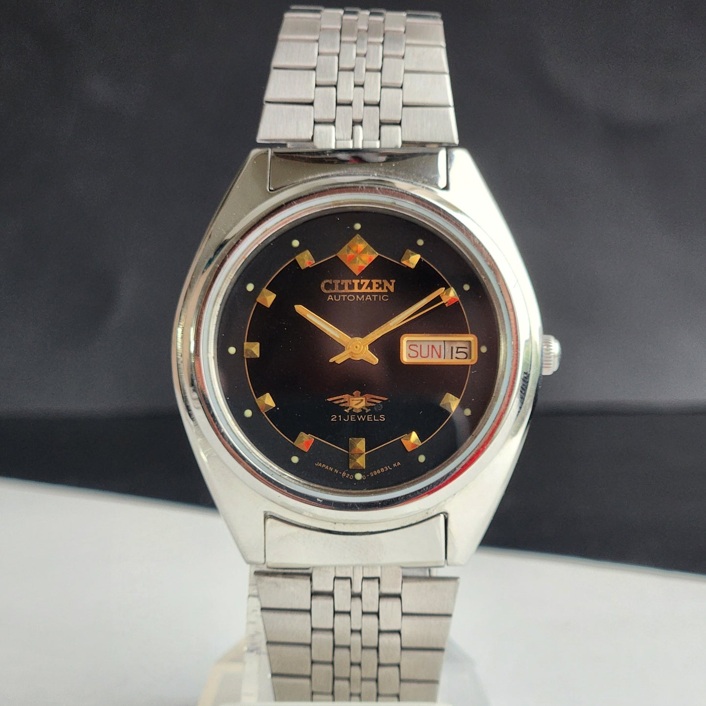 Vintage 1976 Original Citizen Automatic 8200 Black Face 21 Jewels Day-Date Japanese Men's Wrist Watch EG197