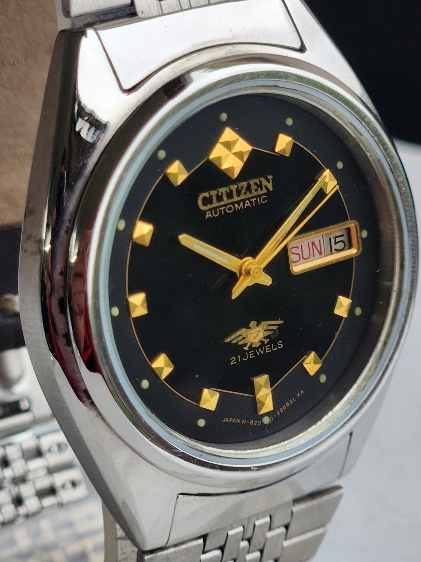 Vintage 1976 Original Citizen Automatic 8200 Black Face 21 Jewels Day-Date Japanese Men's Wrist Watch EG197
