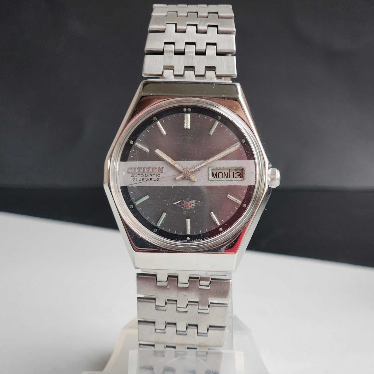 Vintage 1978 Original Citizen Automatic 8200 Grey Face 21 Jewels Day-Date Japanese Men's Wrist Watch EG198
