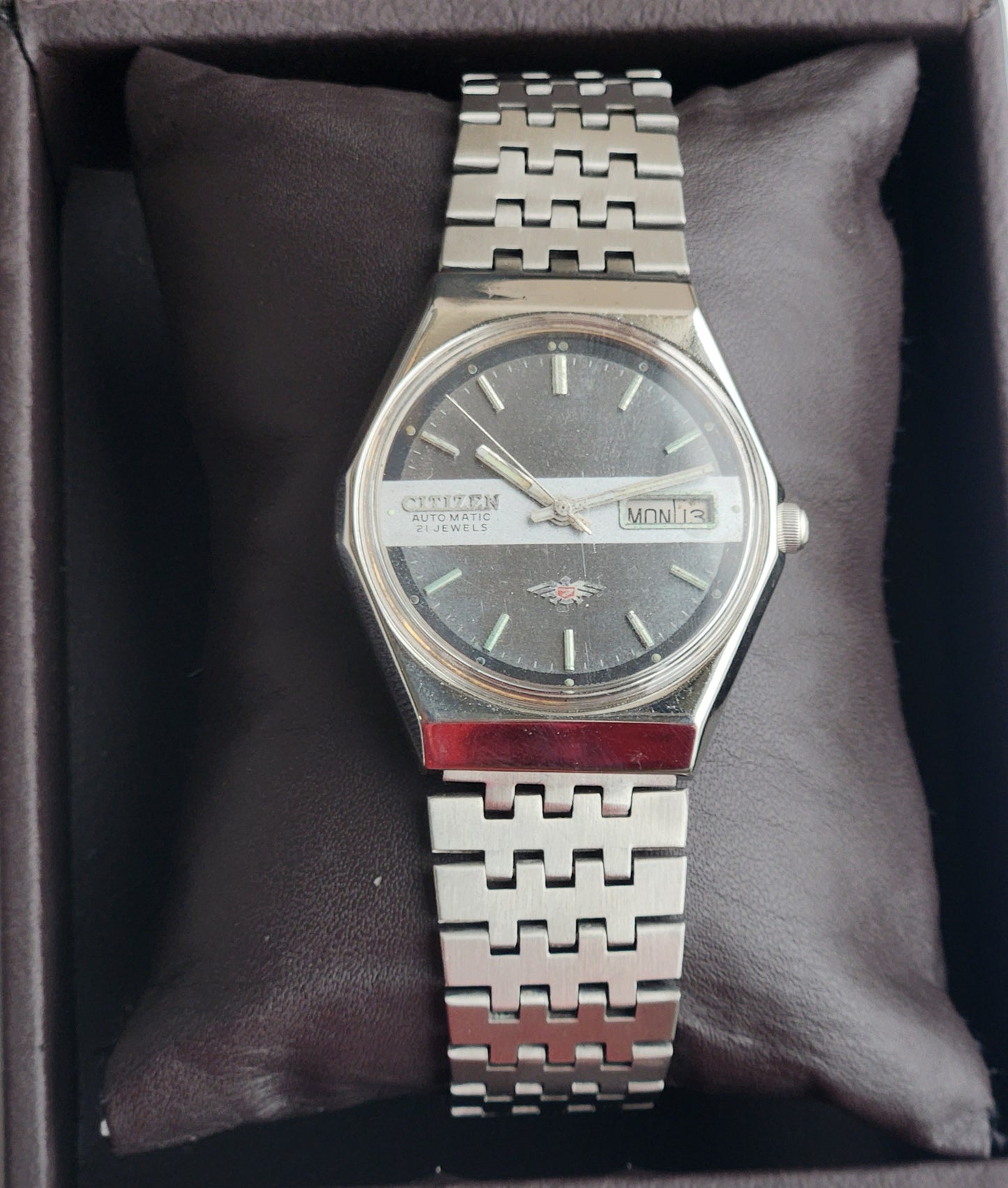 Vintage 1978 Original Citizen Automatic 8200 Grey Face 21 Jewels Day-Date Japanese Men's Wrist Watch EG198
