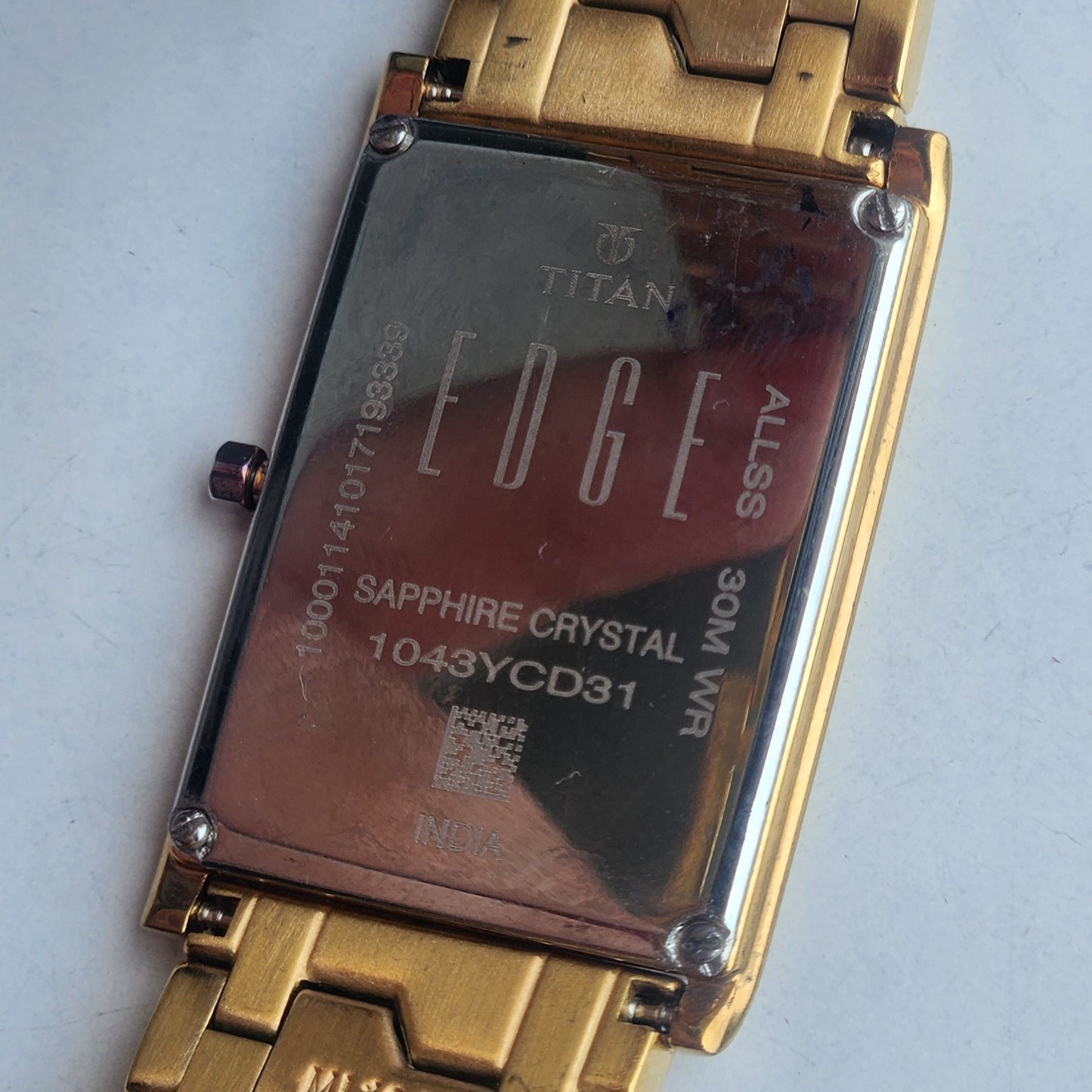 Original TITAN EDGE 1043YCD31 Rectangular Golden Face 25MM Case Men's Watch H64