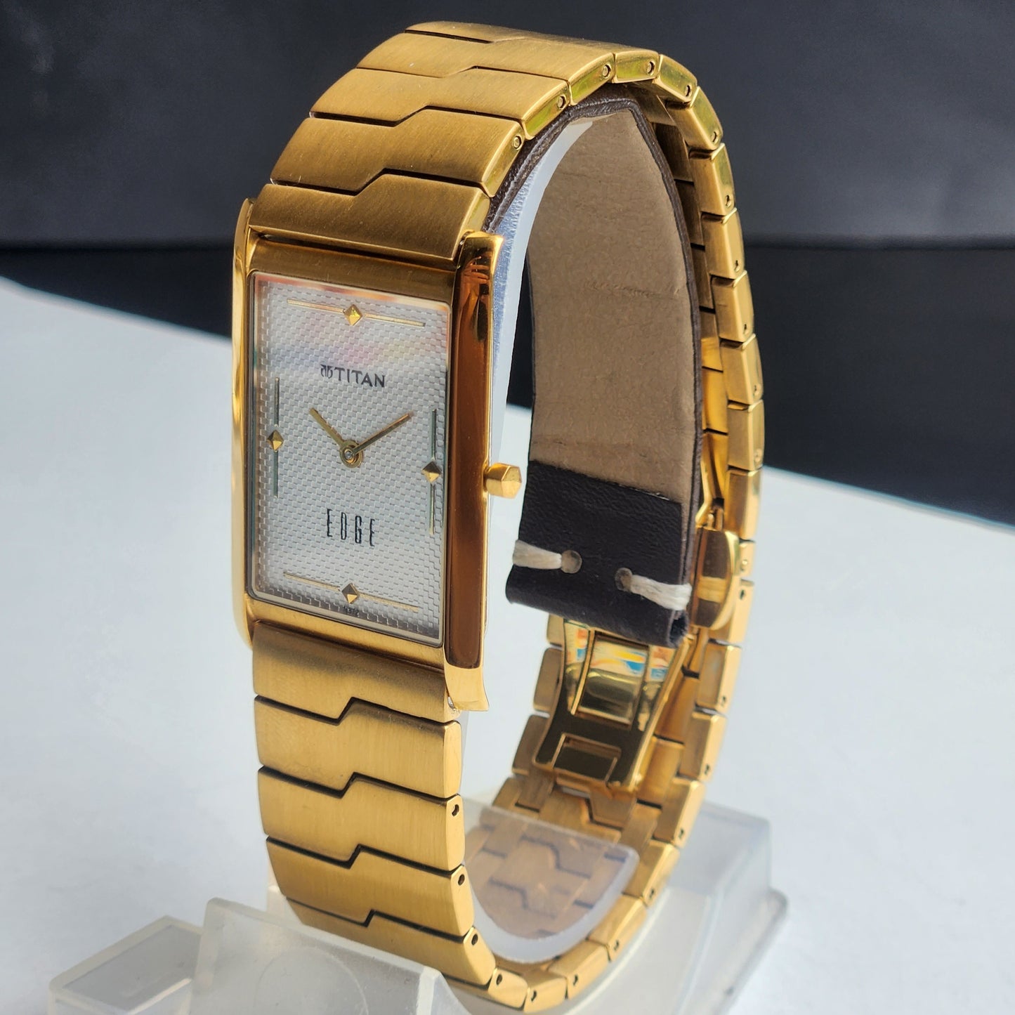 Original TITAN EDGE 1043YCE Rectangular White Face 25MM Case Men's Watch H64