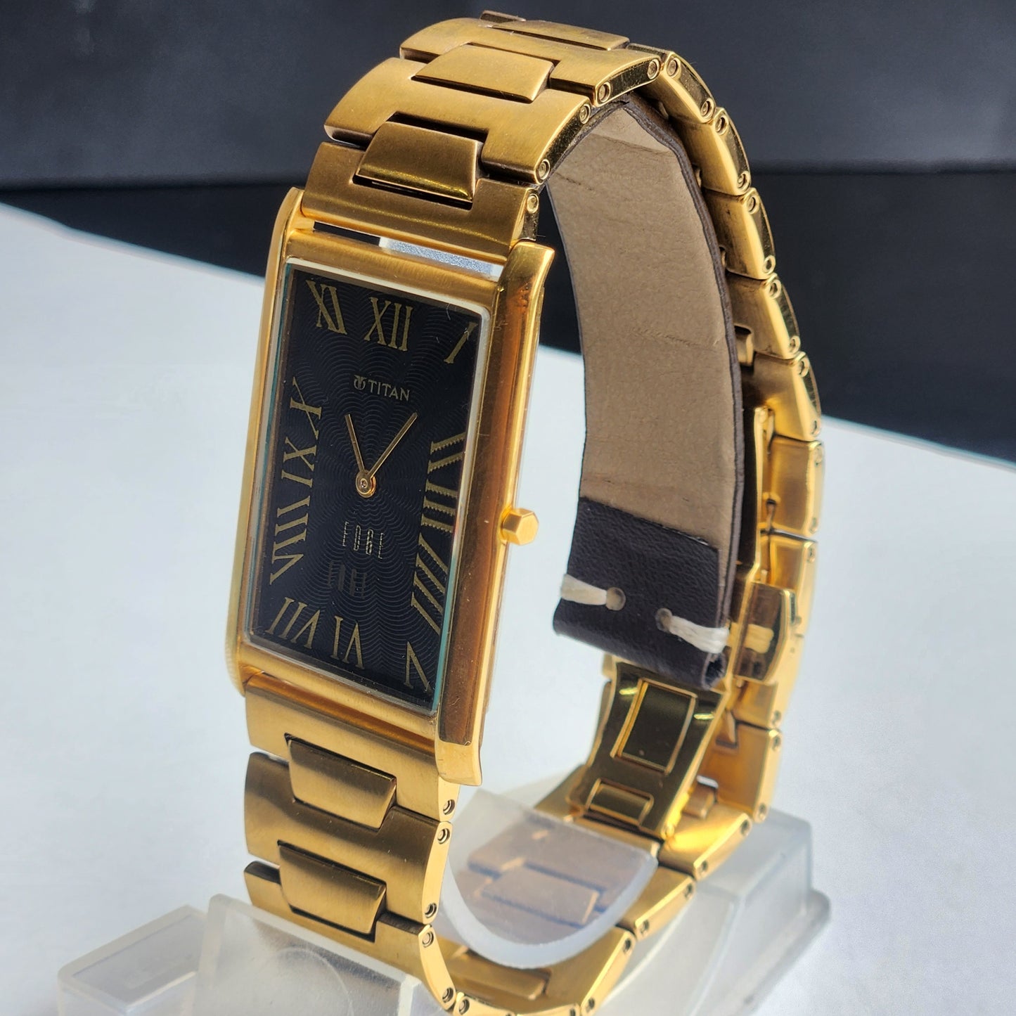 Original TITAN EDGE 1514YAA Rectangular Black Face 28MM Case Men's Watch H65