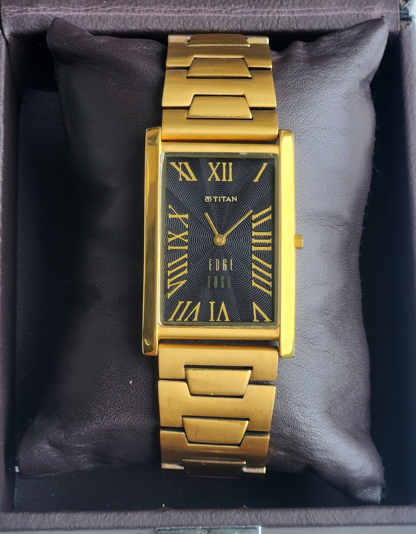 Original TITAN EDGE 1514YAA Rectangular Black Face 28MM Case Men's Watch H65