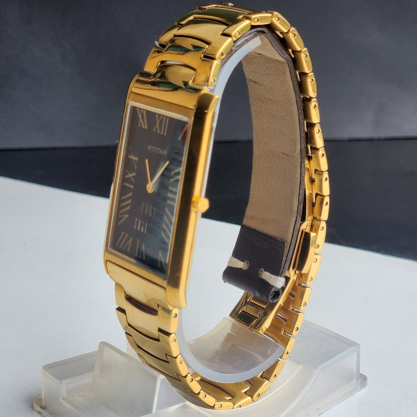 Original TITAN EDGE 1514YAA Rectangular Black Face 28MM Case Men's Watch H66