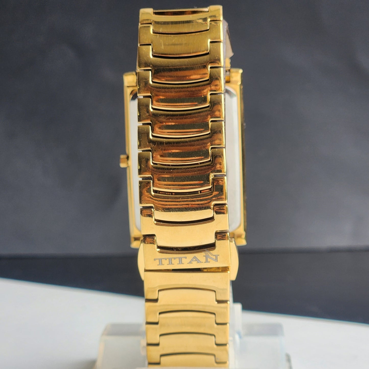 Original TITAN EDGE 1514YAA Rectangular Black Face 28MM Case Men's Watch H66
