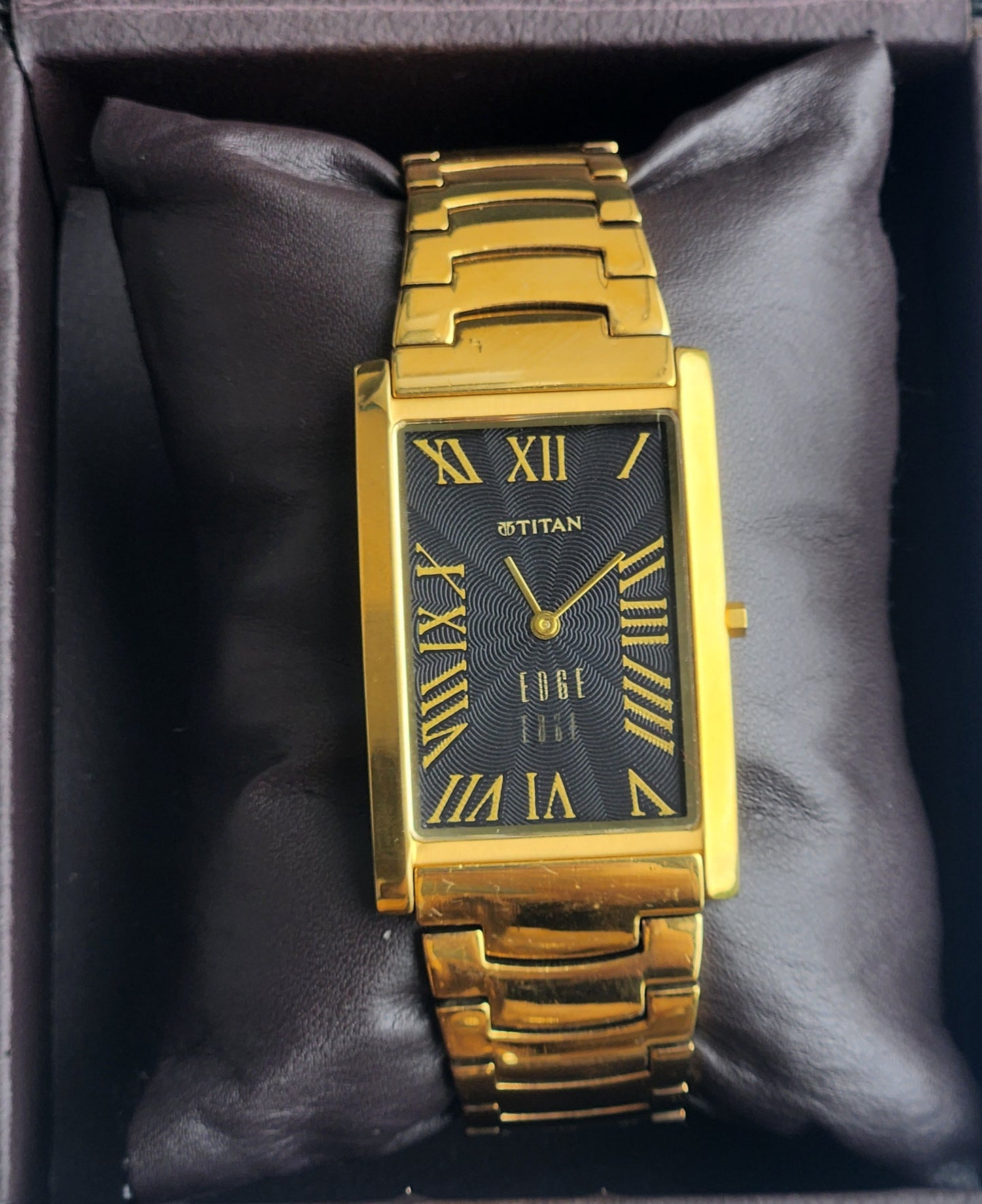 Original TITAN EDGE 1514YAA Rectangular Black Face 28MM Case Men's Watch H66