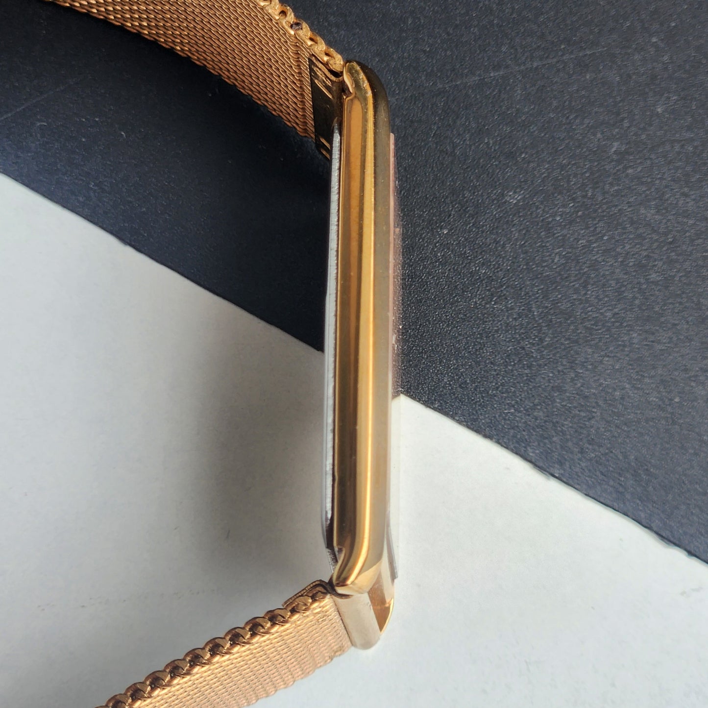 Original TITAN EDGE 1514YAA Rectangular Golden Face 28MM Case Men's Watch H67