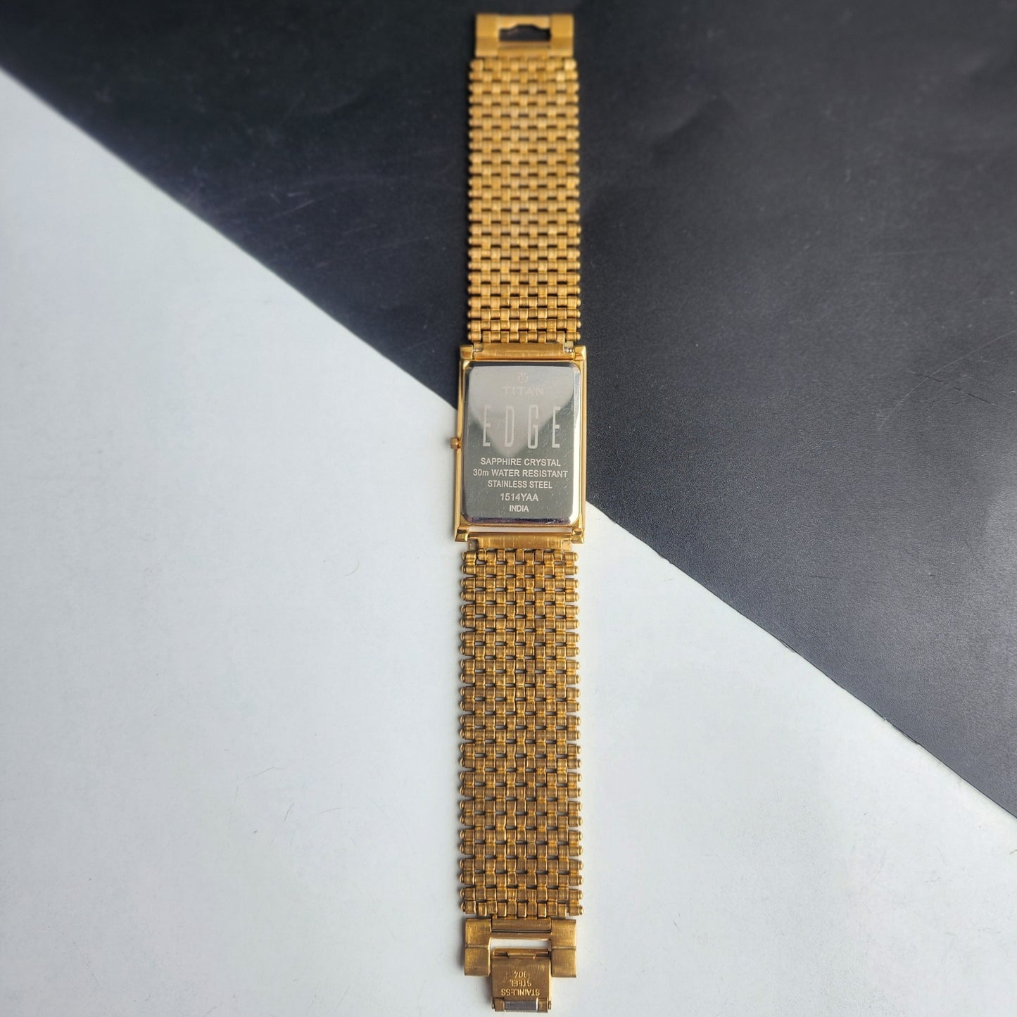 Original TITAN EDGE 1514YAA Rectangular Black Face 28MM Case Men's Watch H68