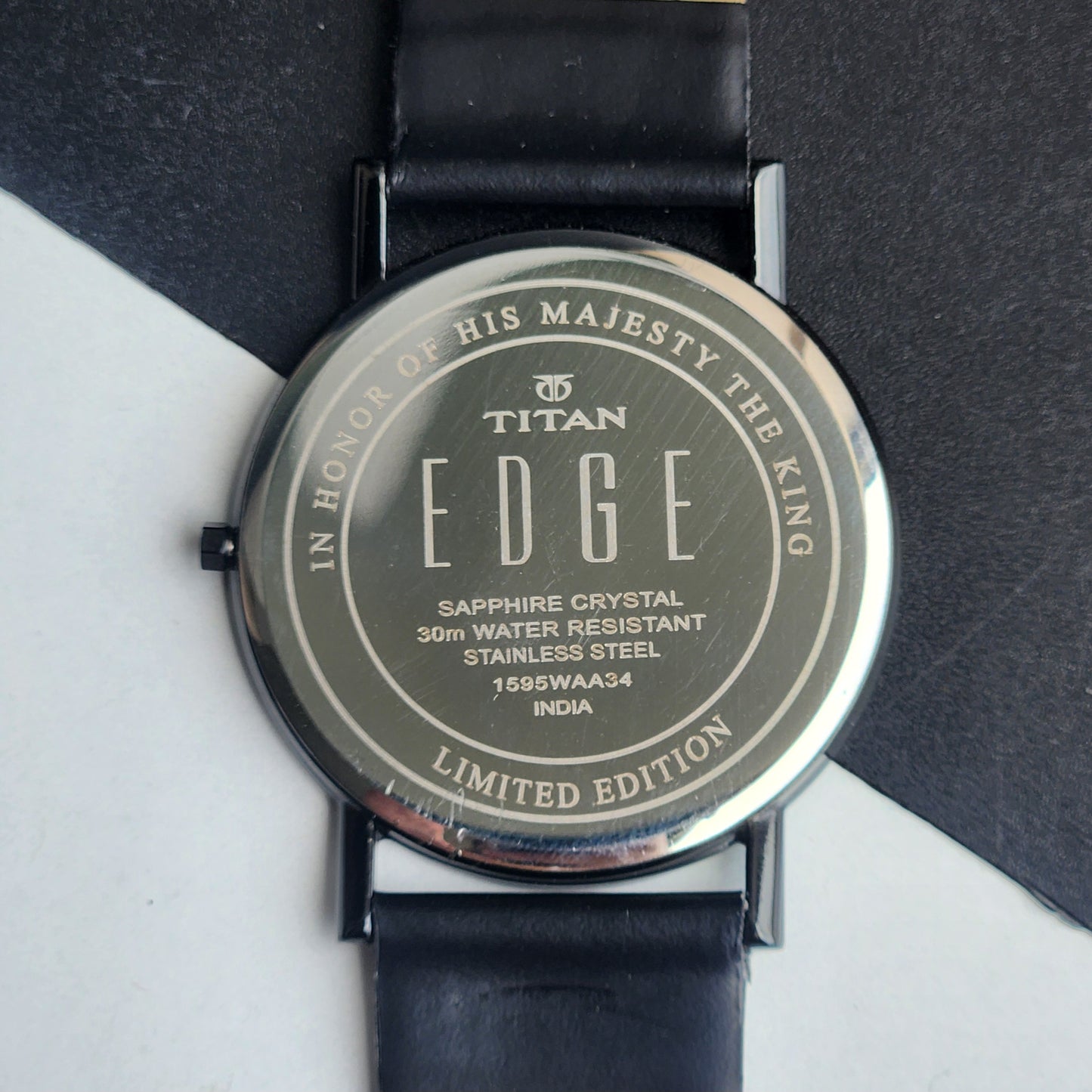 Original TITAN EDGE 1595WAA34 Round Golden Face 38MM Case Men's Watch H69