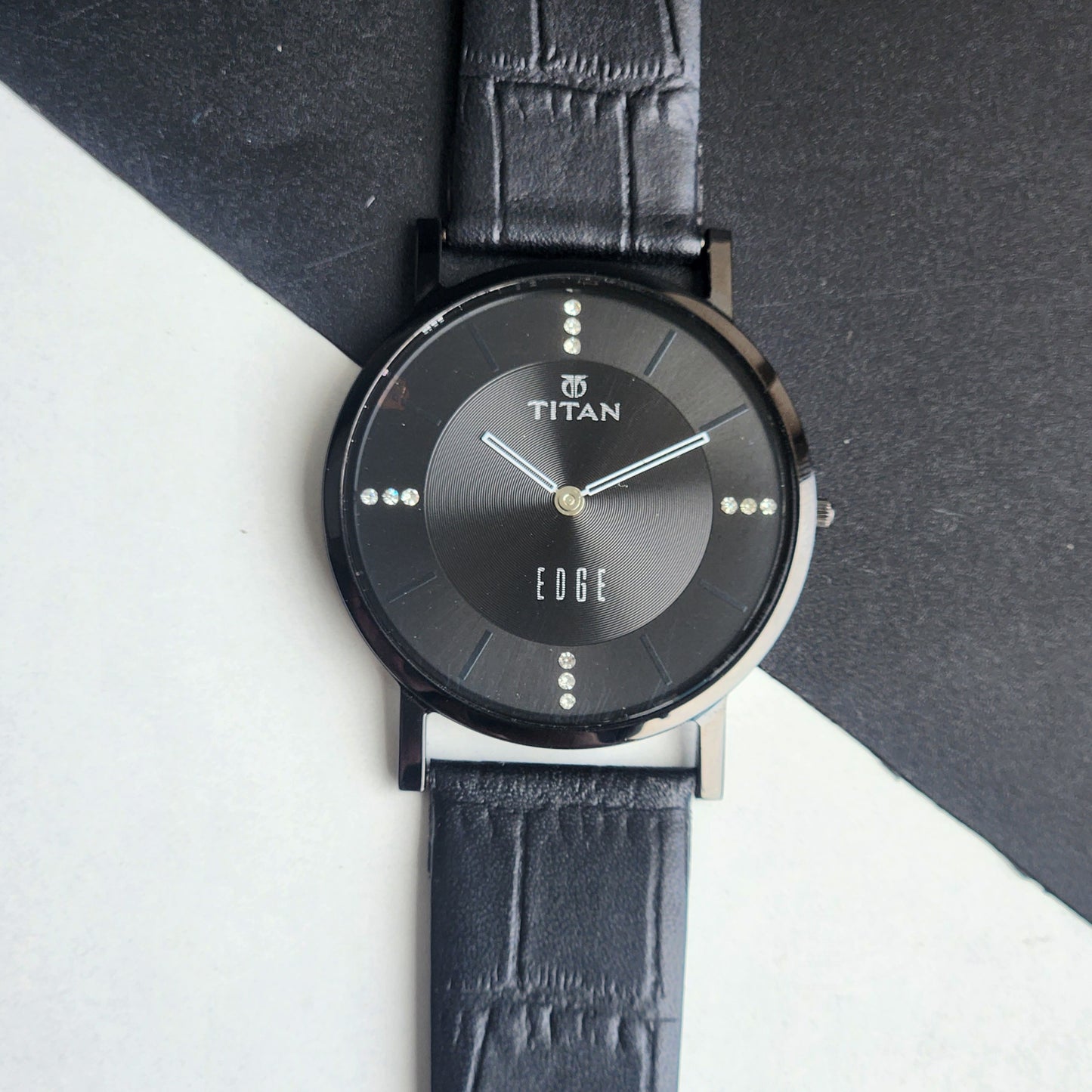 Original TITAN EDGE 1595WAA31 Round Black Face 38MM Case Men's Watch H71
