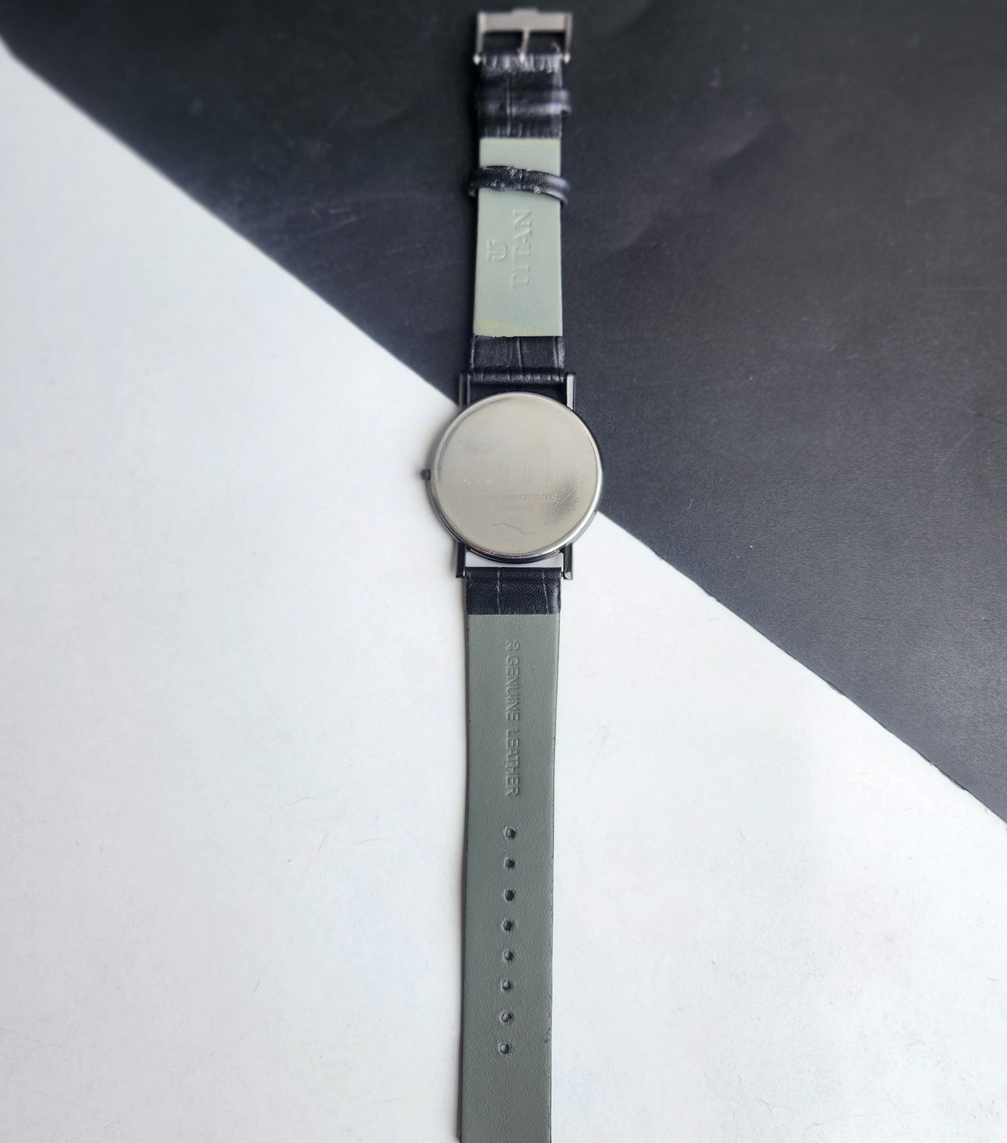 Original TITAN EDGE 1595WAA31 Round Black Face 38MM Case Men's Watch H71