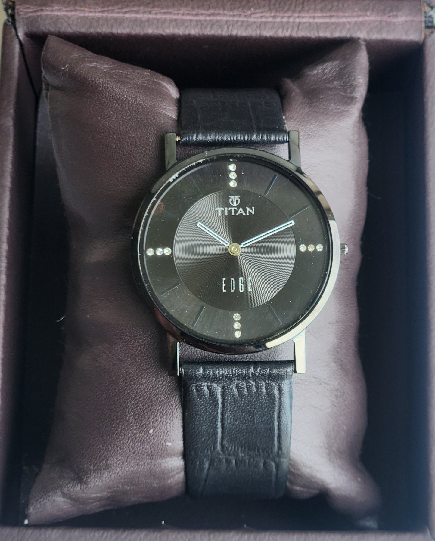 Original TITAN EDGE 1595WAA31 Round Black Face 38MM Case Men's Watch H71
