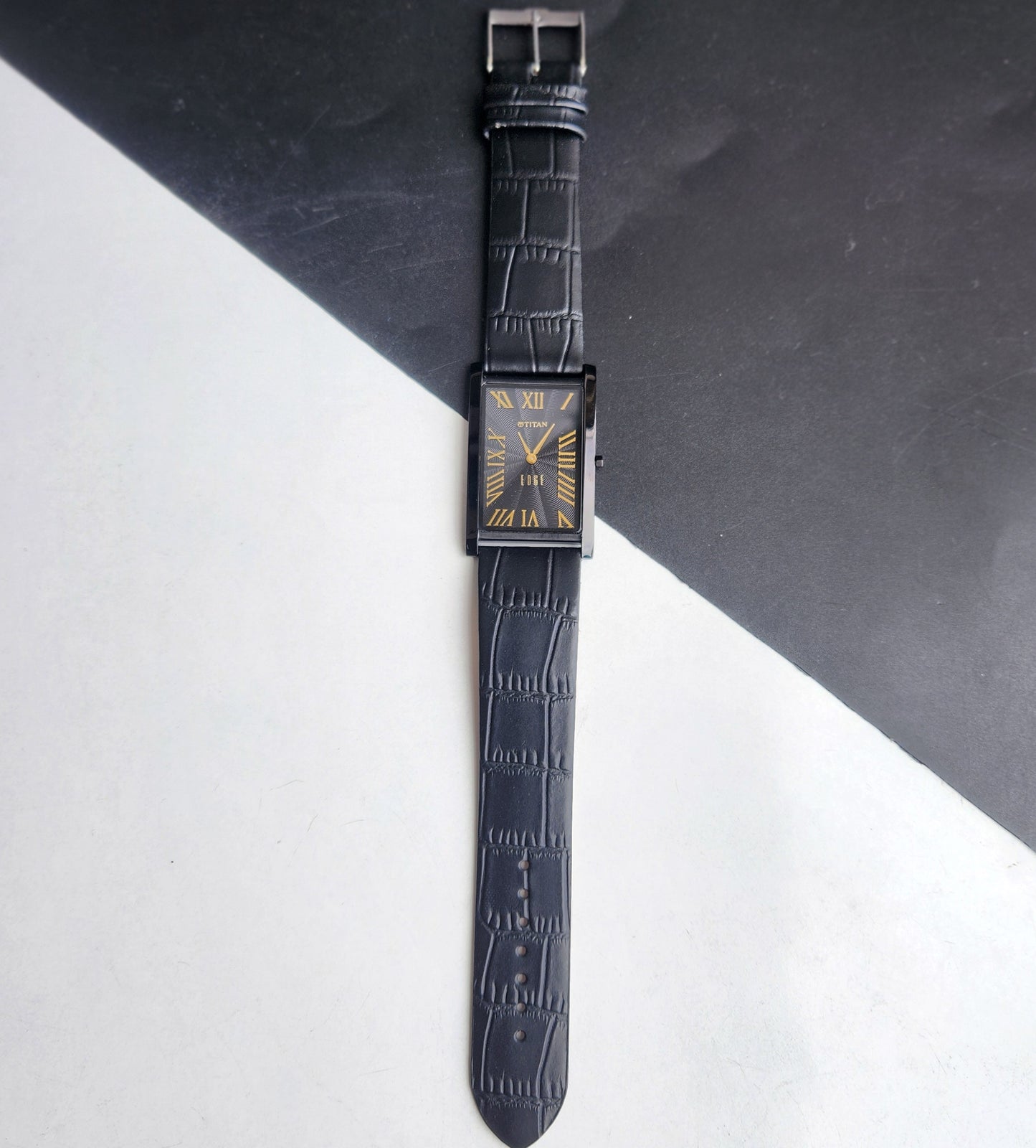 Original TITAN EDGE 151AYAA Rectangular Black Face 28MM Case Men's Watch H73