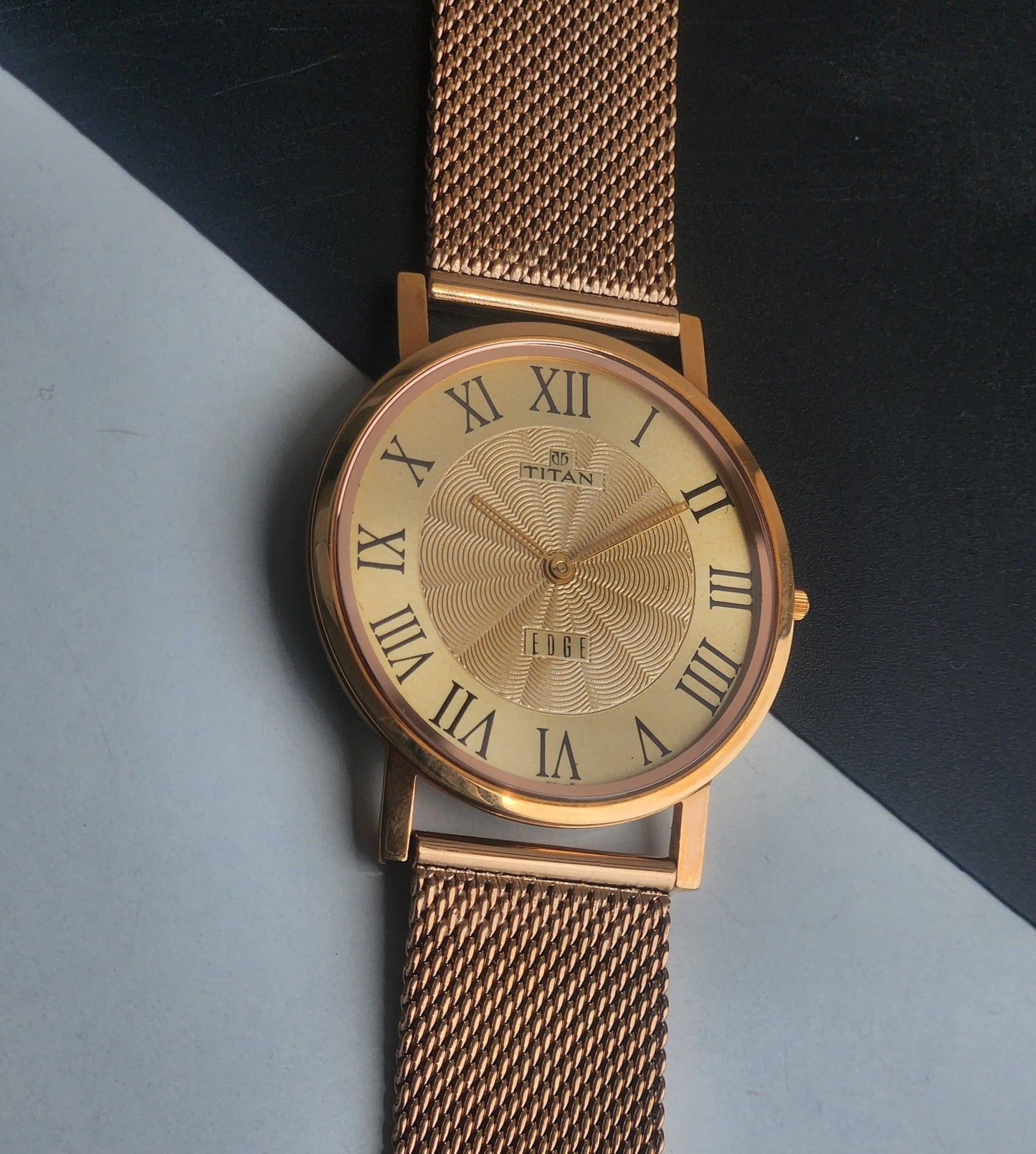 Original TITAN EDGE 1595WAA34 Round Golden Face 38MM Case Men's Watch H76