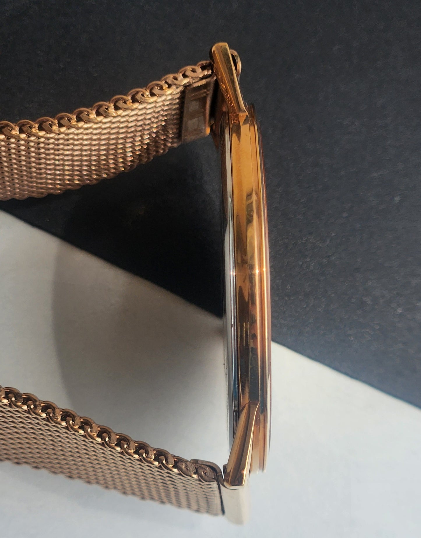 Original TITAN EDGE 1595WAA34 Round Golden Face 38MM Case Men's Watch H76