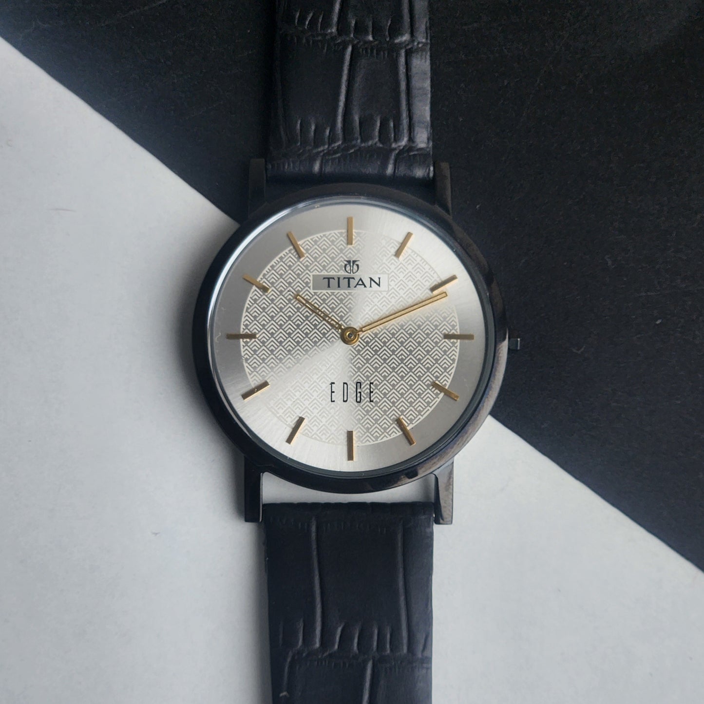 Original TITAN EDGE 1595WAA34 Round White Face 38MM Case Men's Watch H78