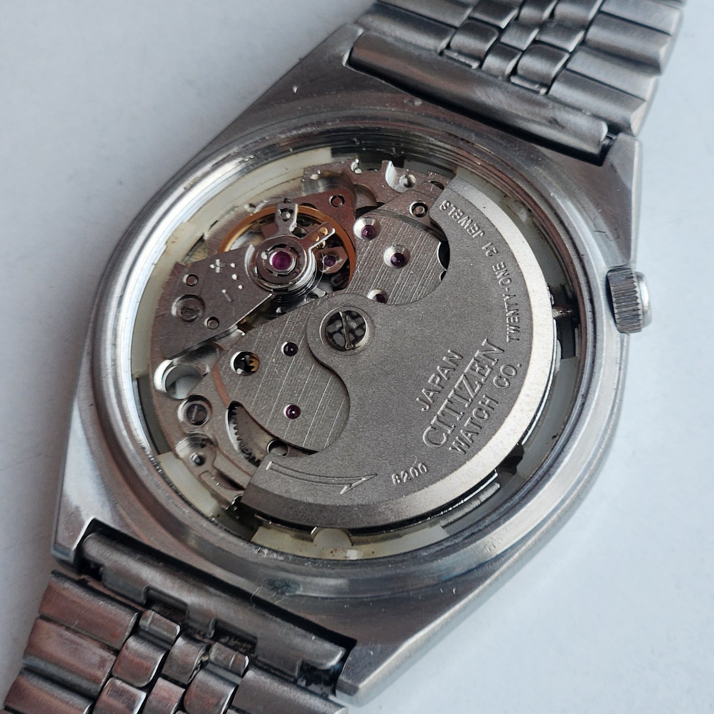 Vintage 1977 Original Citizen Automatic 8200 Off White Face 21 Jewels Day-Date Japanese Men's Wrist Watch EA04