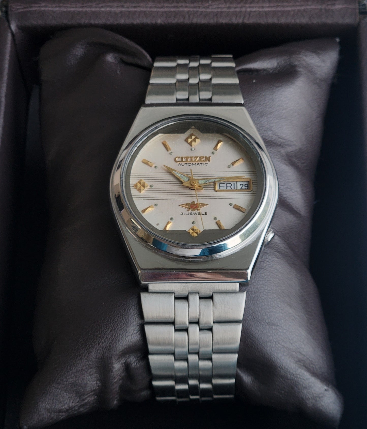 Vintage 1977 Original Citizen Automatic 8200 Off White Face 21 Jewels Day-Date Japanese Men's Wrist Watch EA04