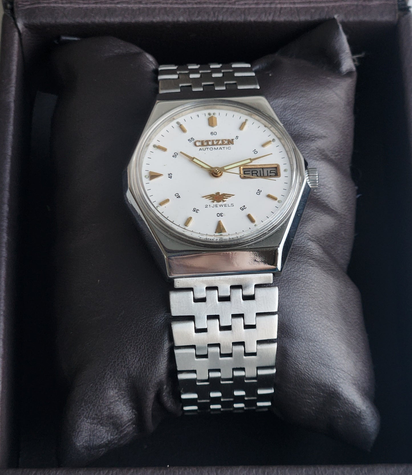 Vintage 1983 Original Citizen Automatic 8200 White Face 21 Jewels Day-Date Japanese Men's Wrist Watch EA05