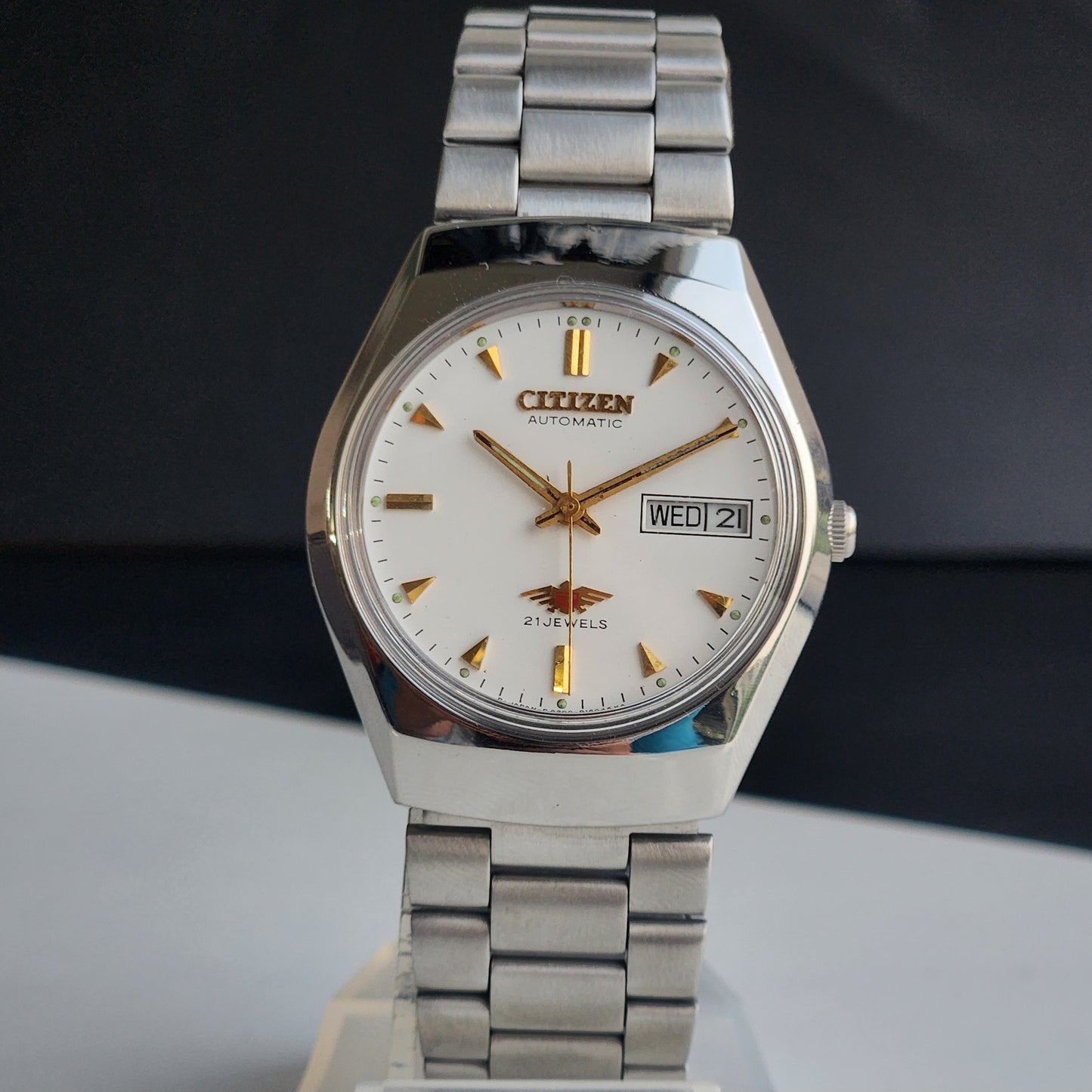 Vintage 1974 Original Citizen Automatic 8200 White Face 21 Jewels Day-Date Japanese Men's Wrist Watch EA06