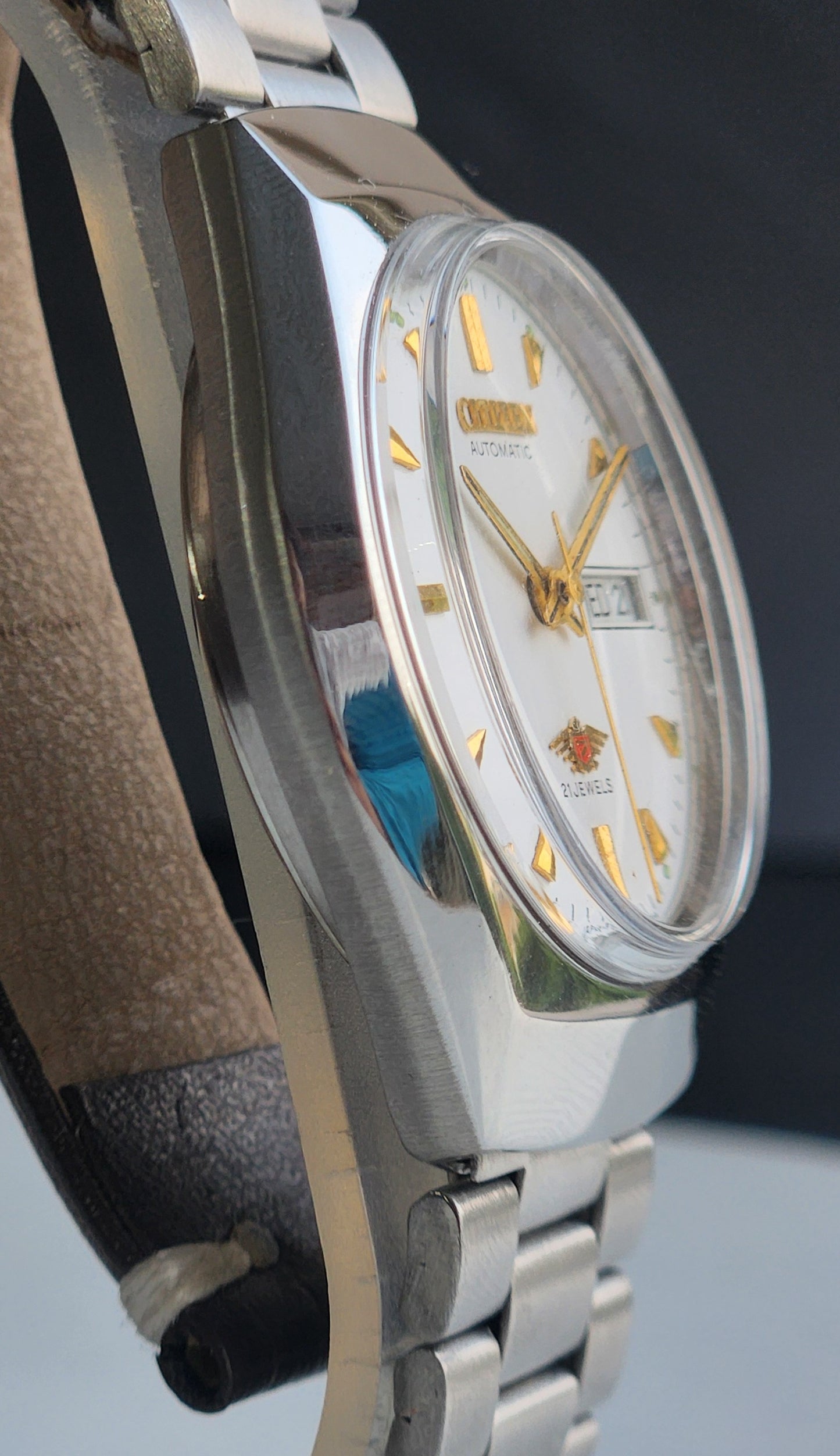 Vintage 1974 Original Citizen Automatic 8200 White Face 21 Jewels Day-Date Japanese Men's Wrist Watch EA06