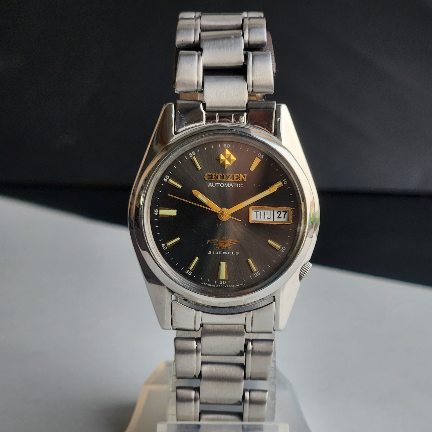 Vintage 1983 Original Citizen Automatic 8200 Black Face 21 Jewels Day-Date Japanese Men's Wrist Watch EA08