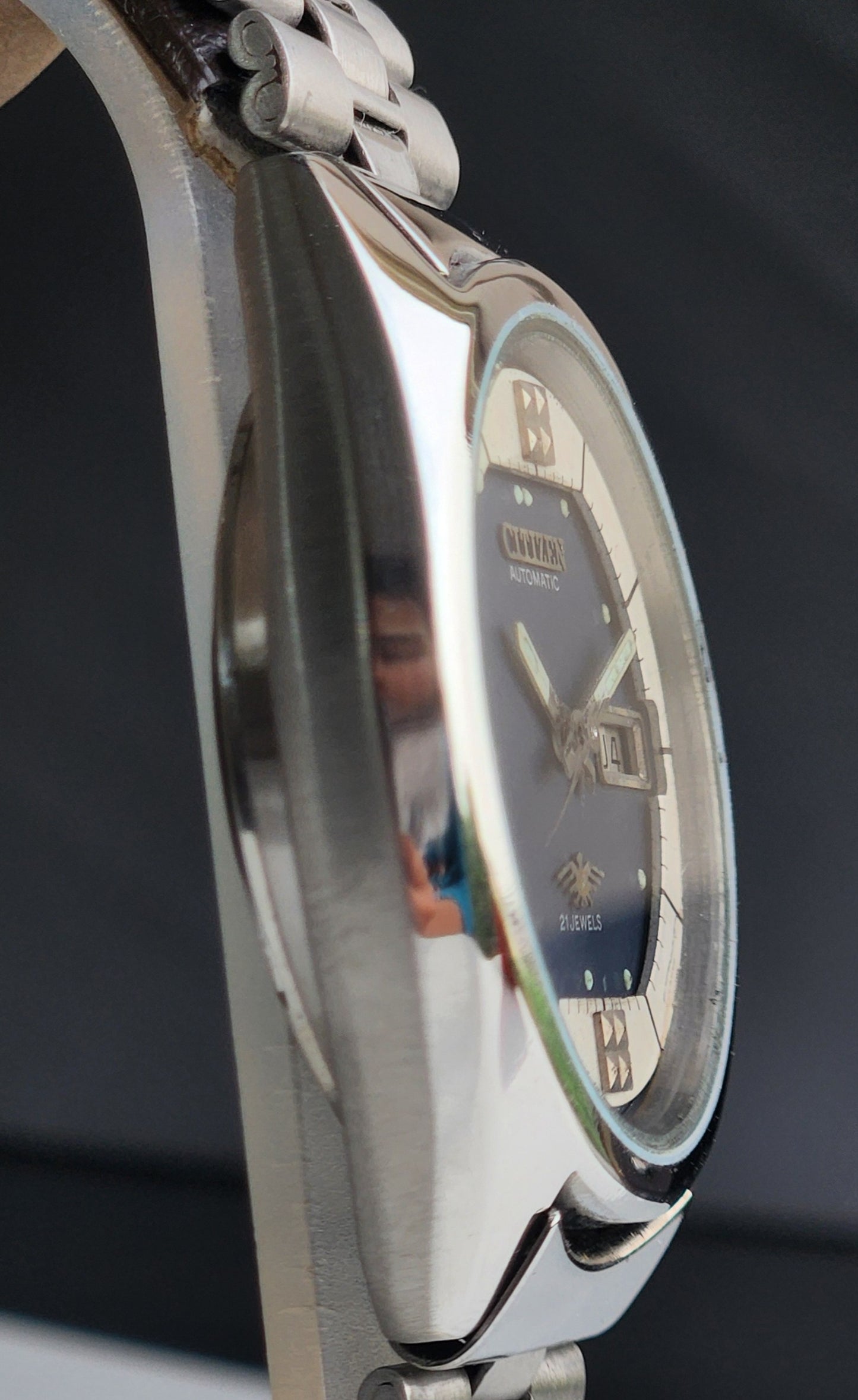 Vintage 1980 Original Citizen Automatic 8200 Blue Face 21 Jewels Day-Date Japanese Men's Wrist Watch EA09