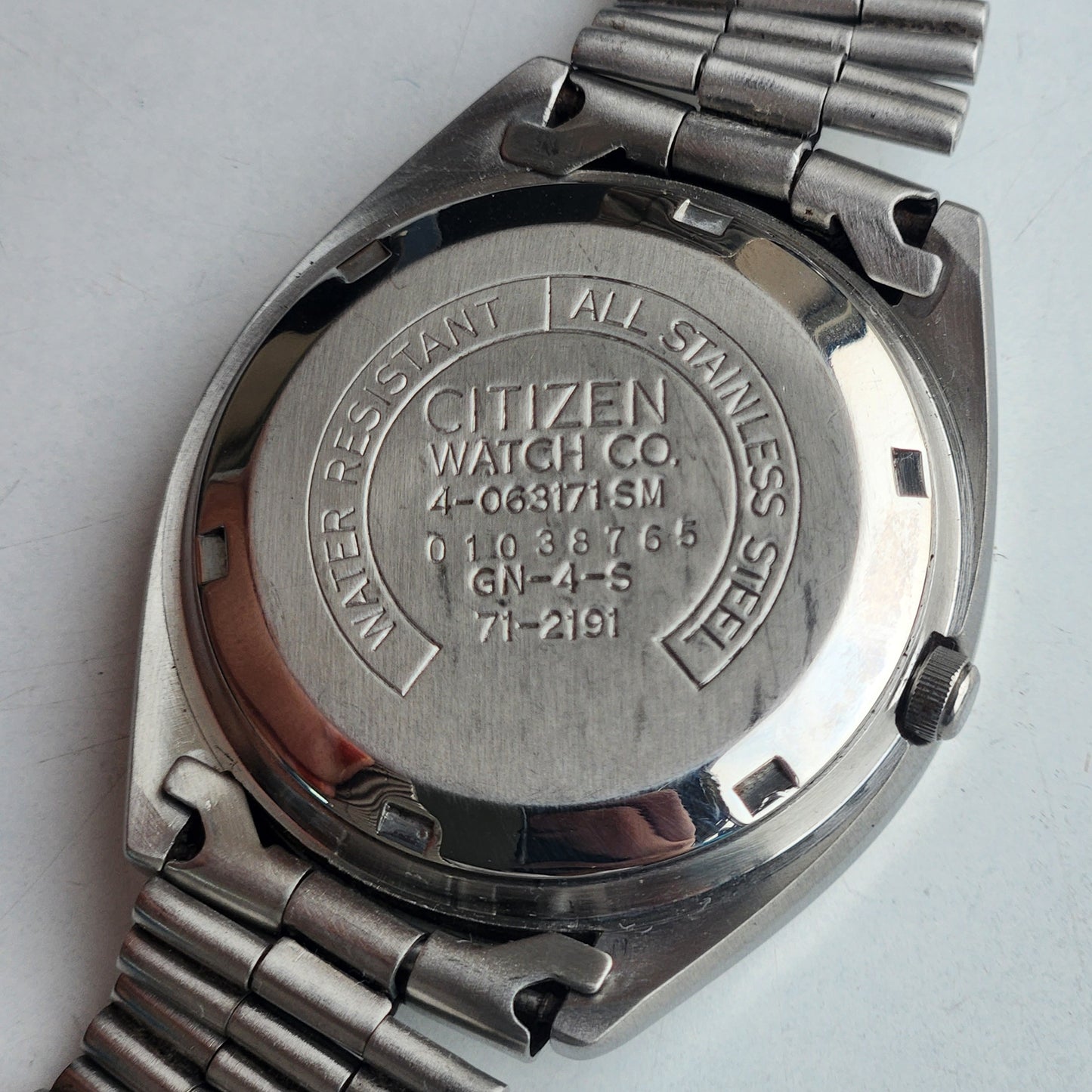 Vintage 1980 Original Citizen Automatic 8200 Blue Face 21 Jewels Day-Date Japanese Men's Wrist Watch EA09