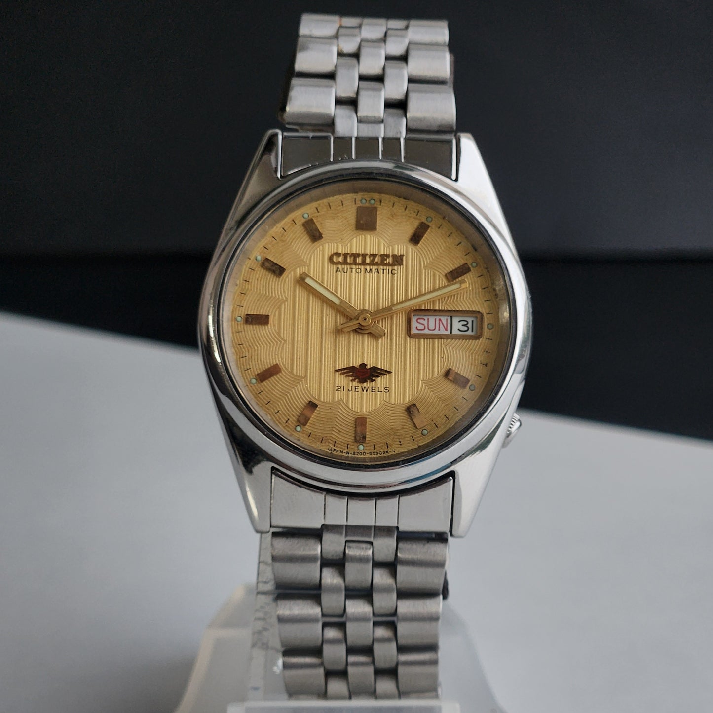 Vintage 1978 Original Citizen Automatic 8200 Golden Face 21 Jewels Day-Date Japanese Men's Wrist Watch EA12