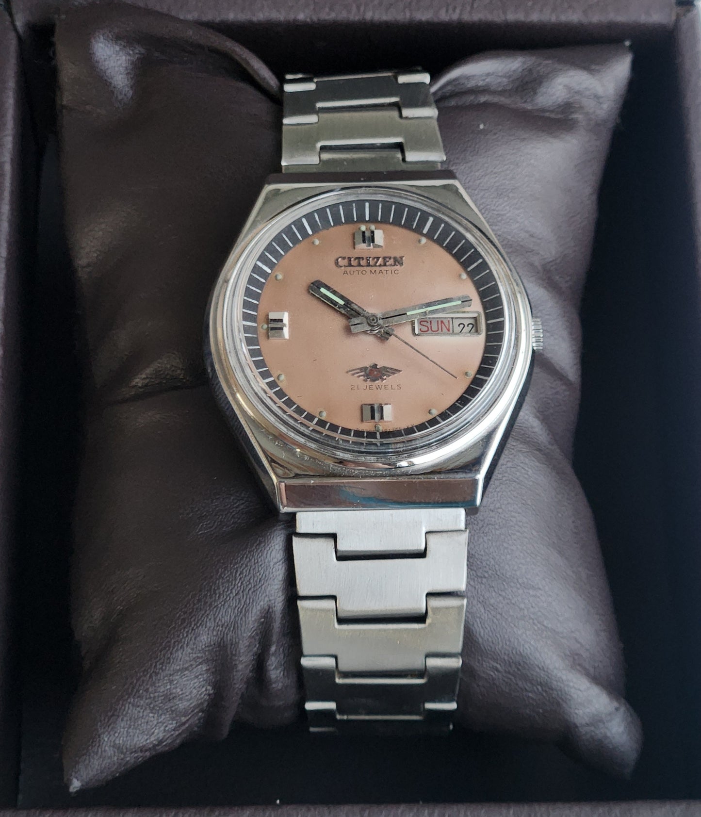 Vintage 1981 Original Citizen Automatic 8200 Brown Face 21 Jewels Day-Date Japanese Men's Wrist Watch EA13