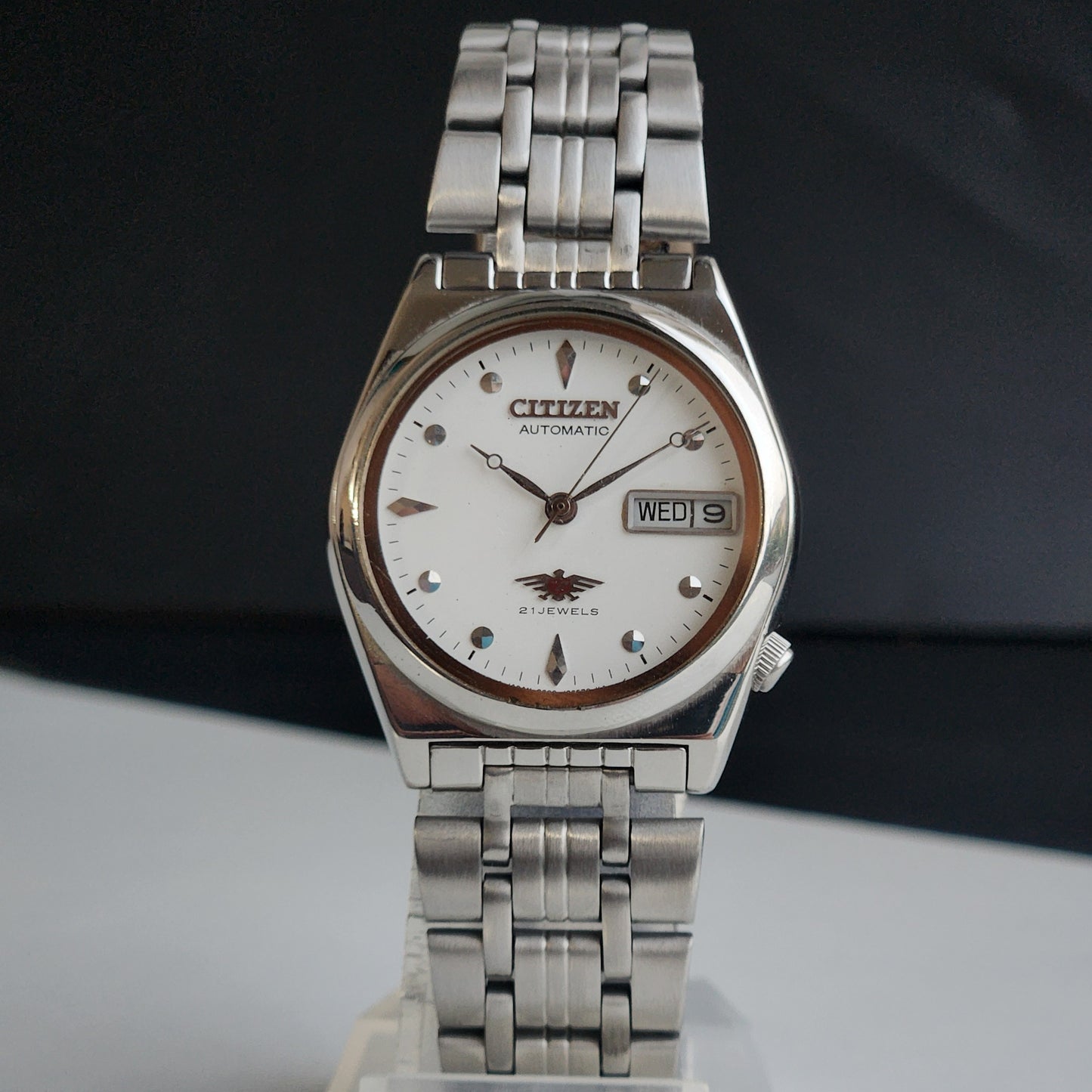 Vintage 1976 Original Citizen Automatic 8200 White Face 21 Jewels Day-Date Japanese Men's Wrist Watch EA14