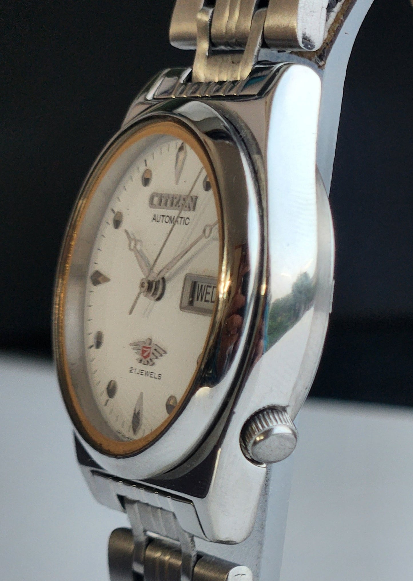 Vintage 1976 Original Citizen Automatic 8200 White Face 21 Jewels Day-Date Japanese Men's Wrist Watch EA14